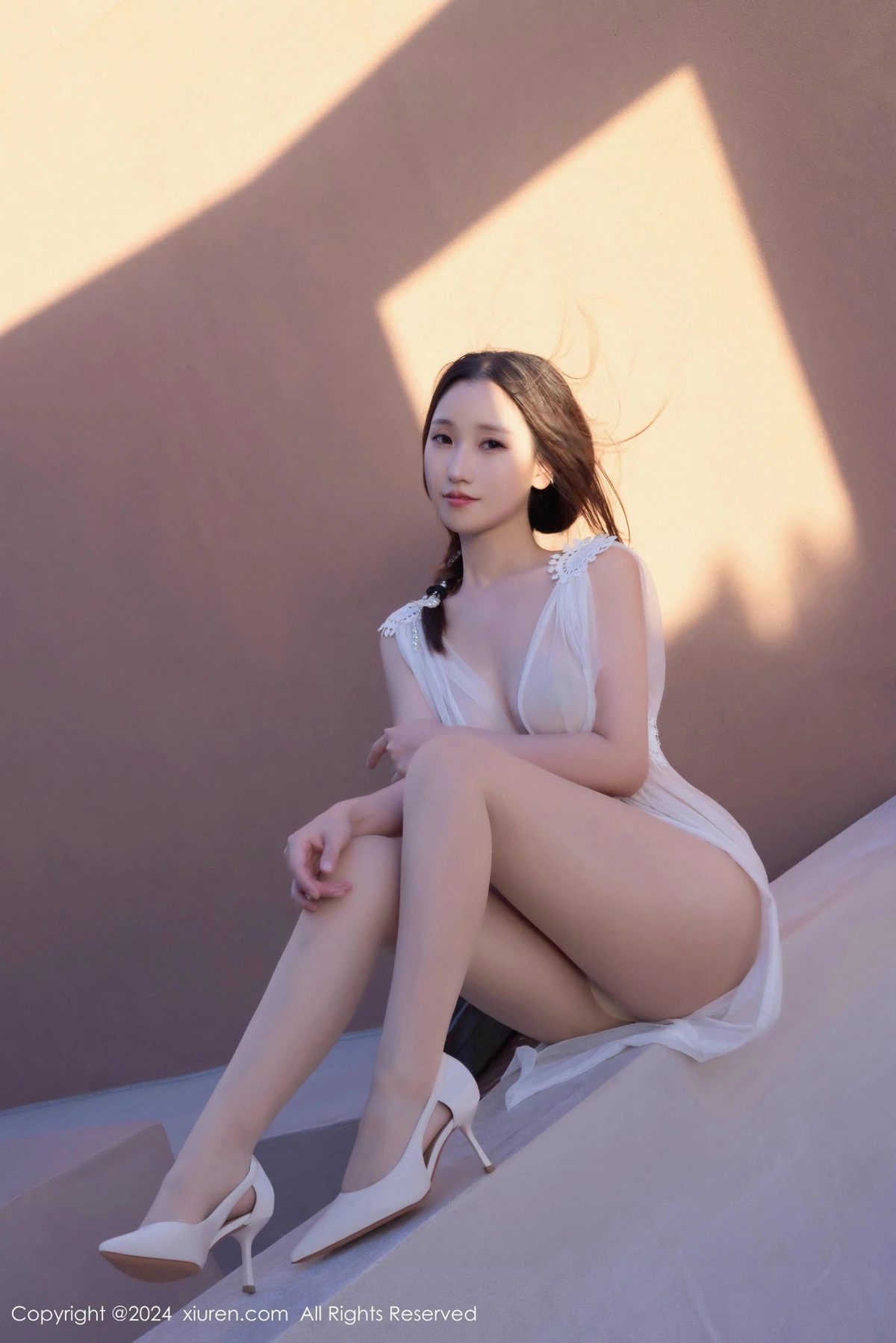 秀人集.com_[XiuRen秀人网]No.9442_模特杏子Yada性感白色薄纱轻透服饰配肉丝袜秀曼妙身姿诱惑写真82P