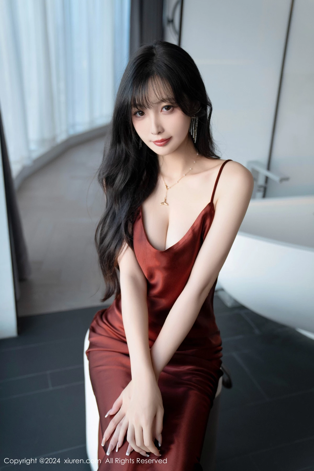 秀人集.com_[XiuRen秀人网]No.9336_模特林星阑性感红色连衣长裙露黑色情趣内衣秀曼妙身姿诱惑写真85P