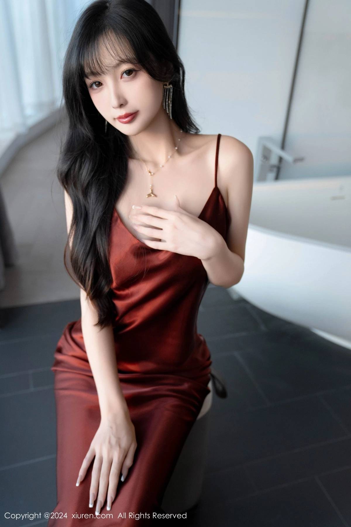 秀人集.com_[XiuRen秀人网]No.9336_模特林星阑性感红色连衣长裙露黑色情趣内衣秀曼妙身姿诱惑写真85P