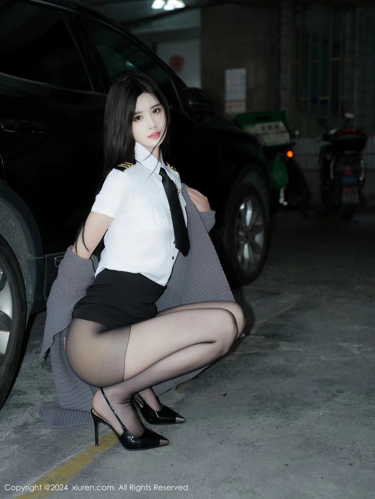 秀人集.com_[XiuRen秀人网]No.9349_模特Erikaki性感白色制服露白色内衣配超薄黑丝秀曼妙身姿诱惑写真76P