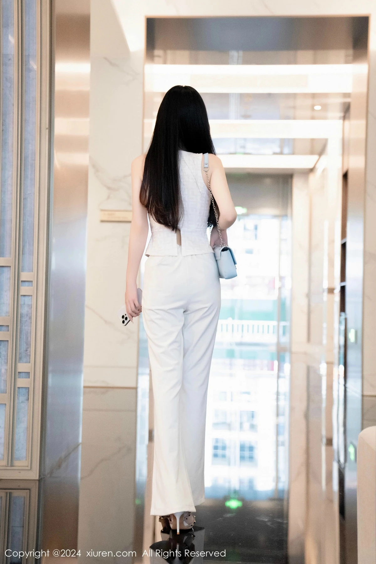 秀人集.com_[XiuRen秀人网]No.9528_模特林星阑性感白上衣配简约长裤露白色内衣秀曼妙身姿诱惑写真84P