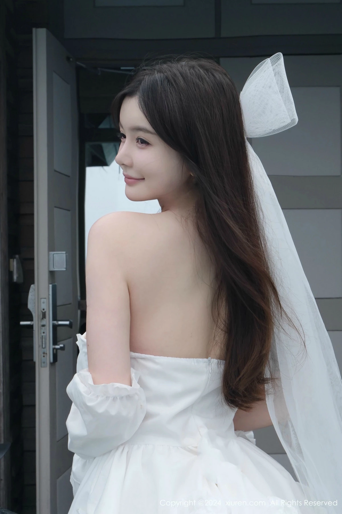 秀人集.com_[XiuRen秀人网]No.9535_模特糯美子MINIbabe性感白色婚纱配情趣内衣秀惹火身材诱惑写真59P