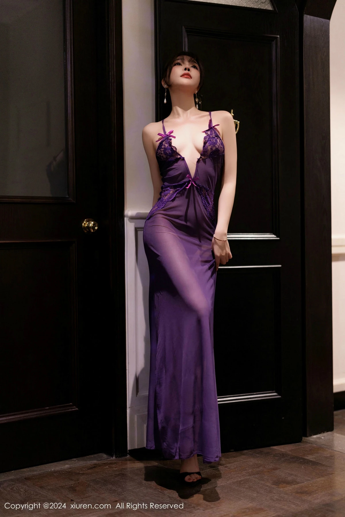 秀人集.com_[XiuRen秀人网]No.9553_女神徐莉芝Booty性感花色旗袍+紫色连衣裙秀曼妙身姿诱惑写真84P