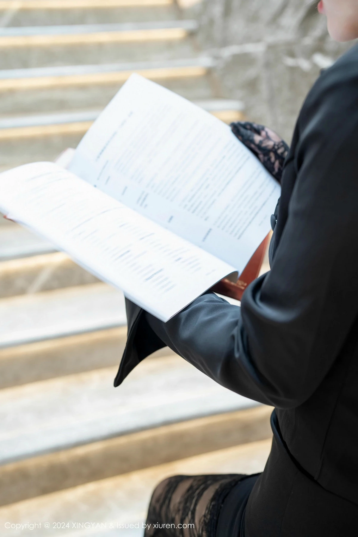 秀人集.com_[XINGYAN星颜社]VOL.287_模特王婉悠Queen性感OL服饰露黑色蕾丝连体衣极致魅惑写真80P