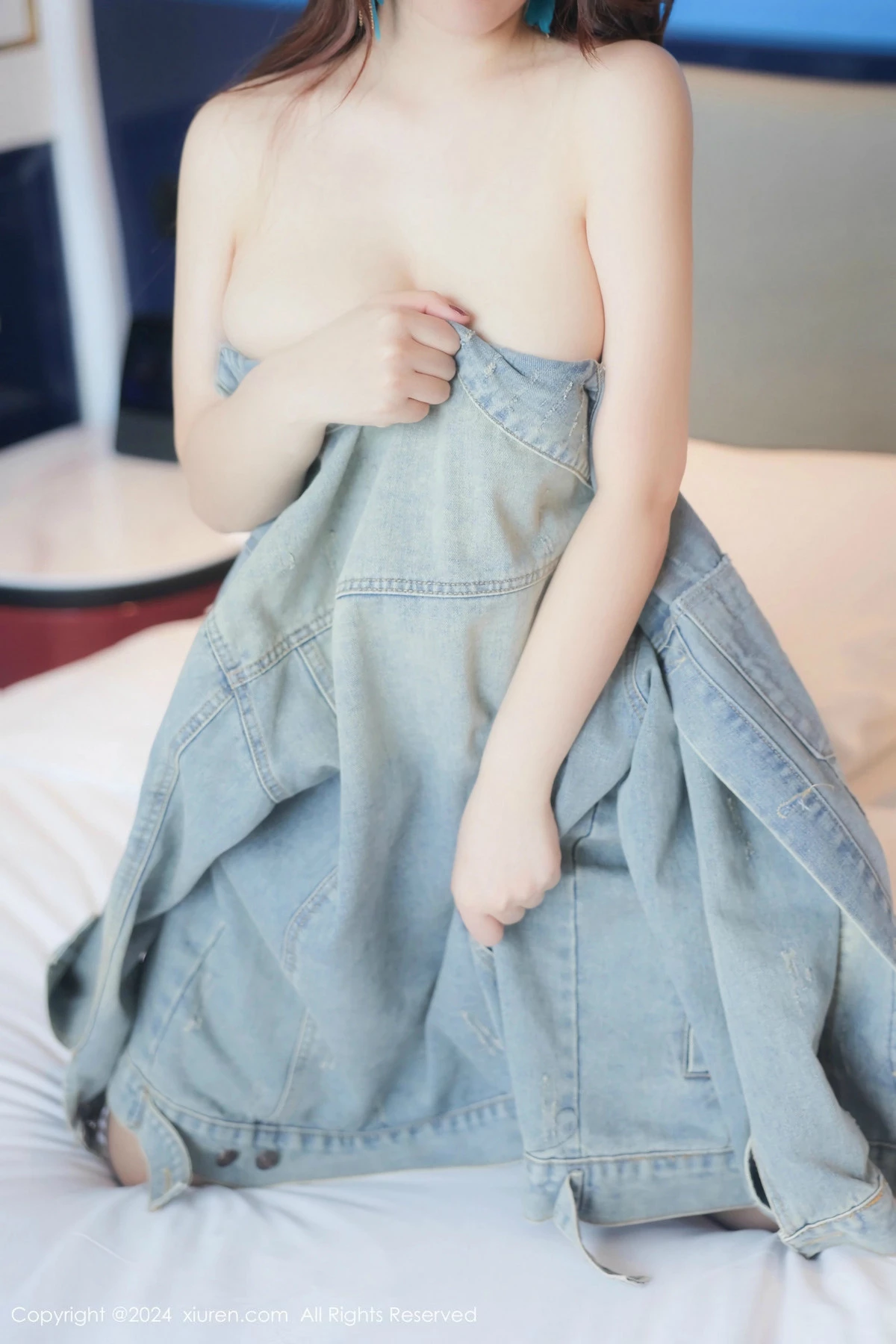 秀人集.com_[XiuRen秀人网]No.9467_模特蛋蛋宝蓝色牛仔衣露性感黑色内衣配超薄黑丝秀美腿诱惑写真77P