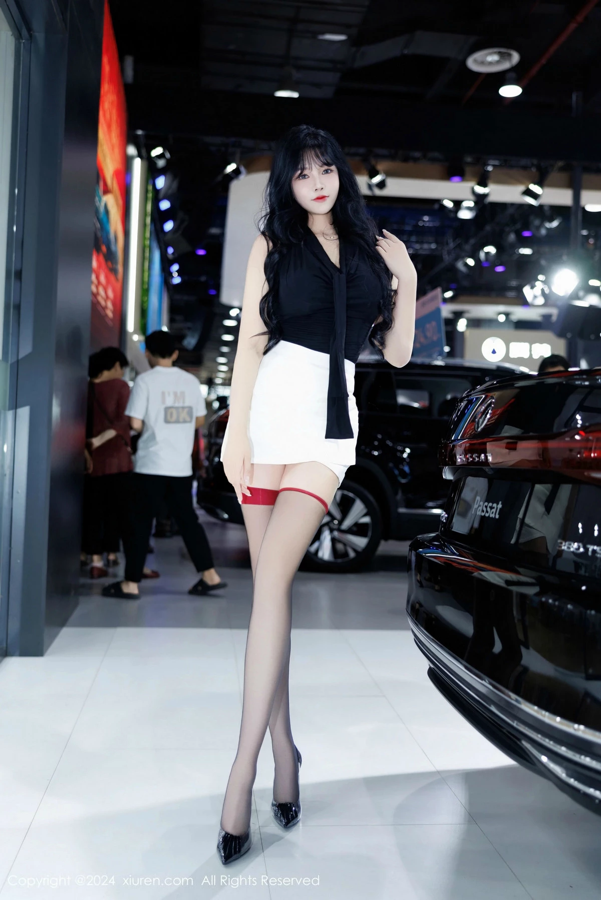 秀人集.com_[XiuRen秀人网]No.9575_模特娜比性感黑上衣配白短裙露超薄黑丝秀凹凸身材撩人诱惑写真80P