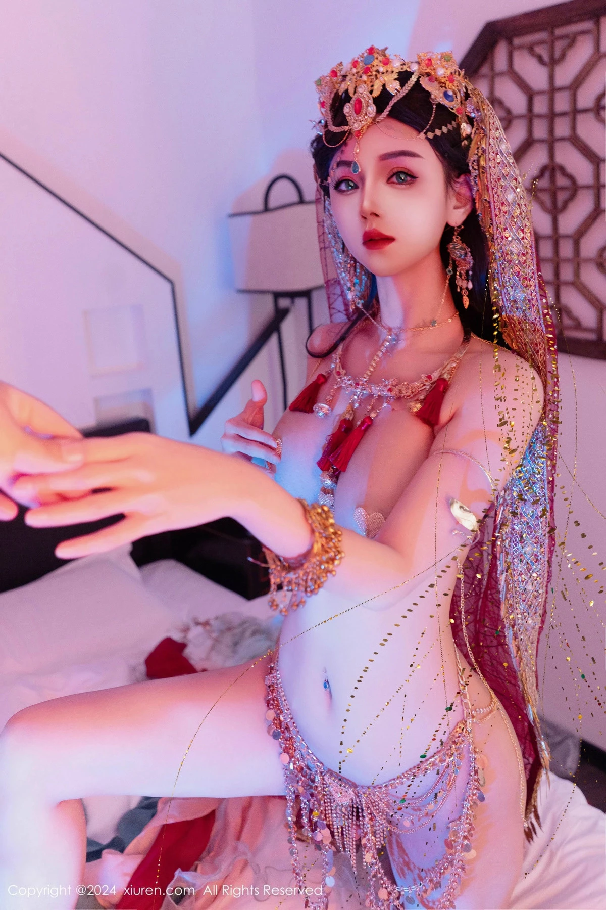 秀人集.com_[XiuRen秀人网]No.9585_新人模特不吃冰淇淋异域风情女郎性感情趣服饰秀火辣身材诱惑写真85P