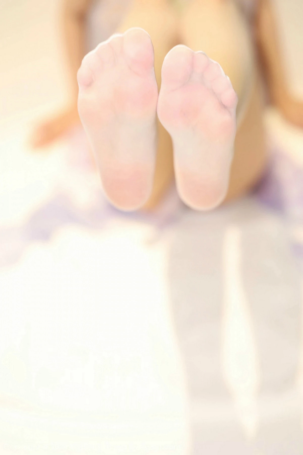 秀人集.com_[YouMi尤蜜荟]Vol.1114_女神王雨纯性感轻透浅紫色服饰配白丝袜秀火辣身材撩人诱惑写真72P