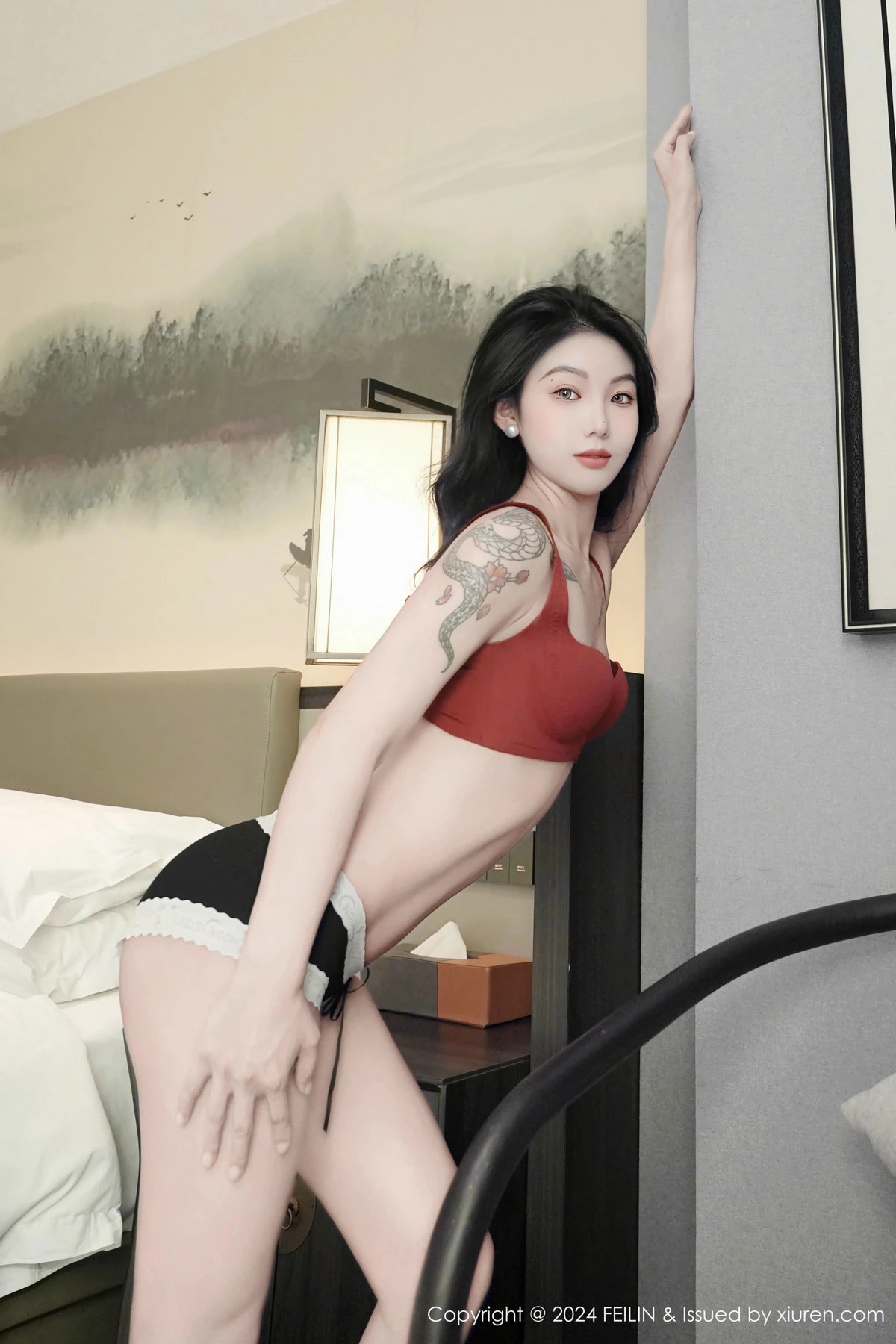 秀人集.com_[FeiLin嗲囡囡]VOL.488_模特希恬儿性感红色内衣配黑色蕾丝短裙秀曼妙身姿撩人诱惑写真61P