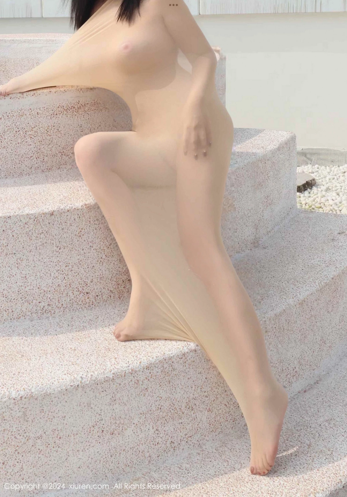 秀人集.com_[XiuRen秀人网]No.9489_模特小薯条nienie户外性感肉色连体衣秀惹火身材撩人诱惑写真80P