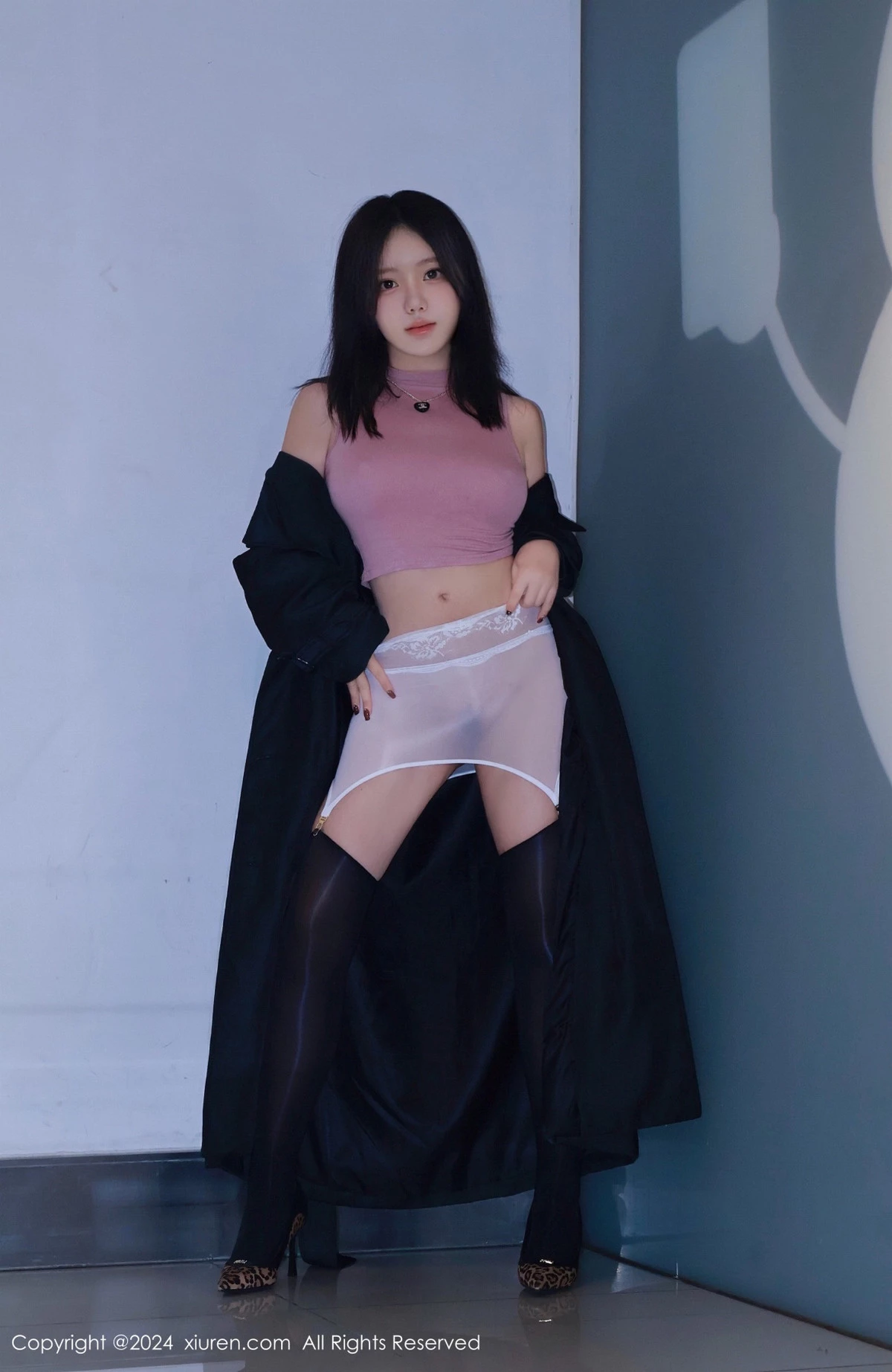 秀人集.com_[XiuRen秀人网]No.9489_模特小薯条nienie户外性感肉色连体衣秀惹火身材撩人诱惑写真80P