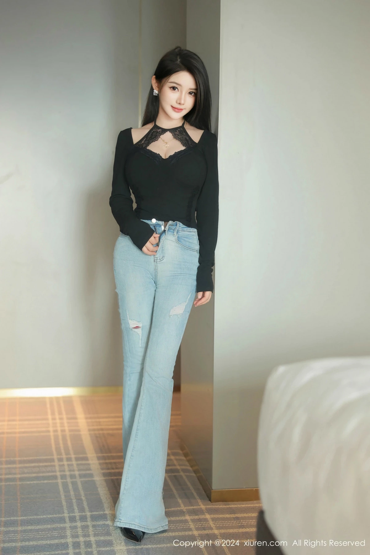 秀人集.com_[XiuRen秀人网]No.9666_模特爱酱里私房性感黑色情趣服饰配黑丝吊袜秀曼妙身姿诱惑写真77P