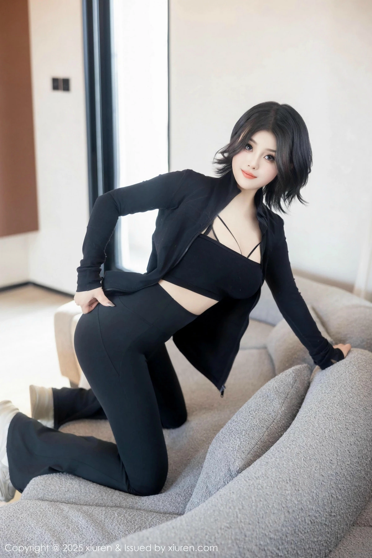 秀人集.com_[XiuRen秀人网]No.9694_新人模特Monica性感简约黑色服饰露黑色内衣秀曼妙身姿诱惑写真79P