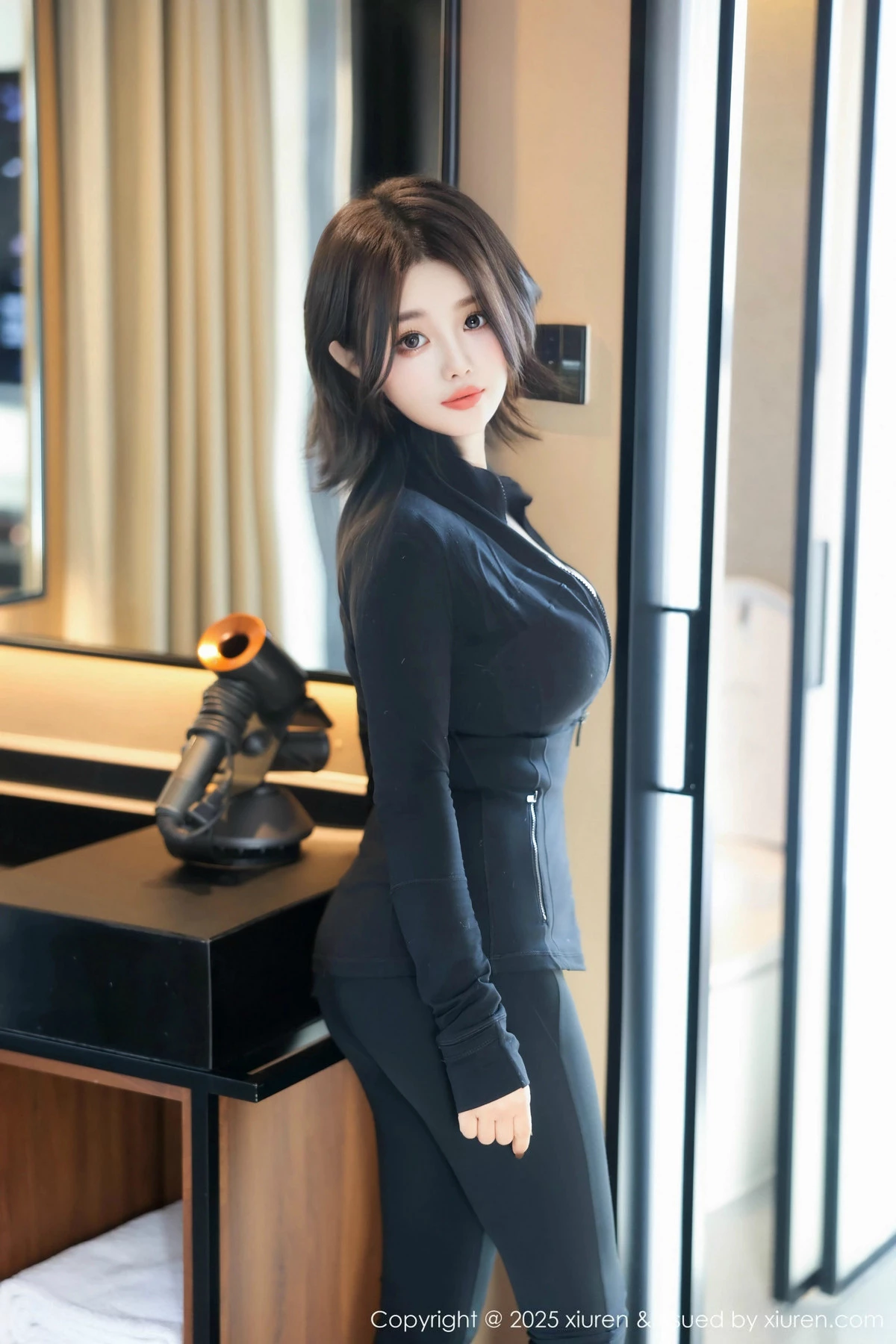 秀人集.com_[XiuRen秀人网]No.9694_新人模特Monica性感简约黑色服饰露黑色内衣秀曼妙身姿诱惑写真79P