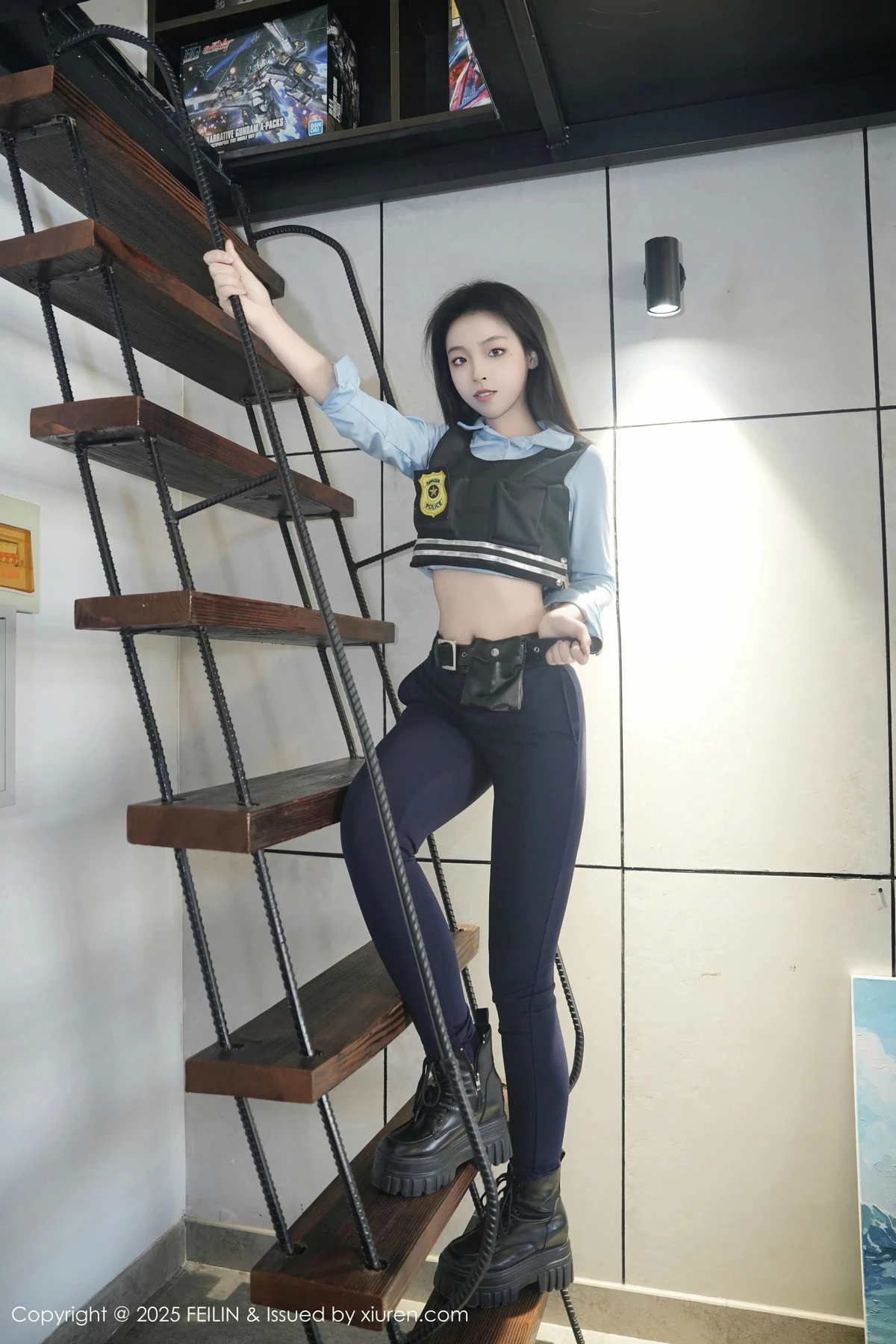 秀人集.com_[FeiLin嗲囡囡]VOL.497_模特芝樱私房性感蓝色制服半脱秀曼妙身姿浑圆翘臀诱惑写真74P