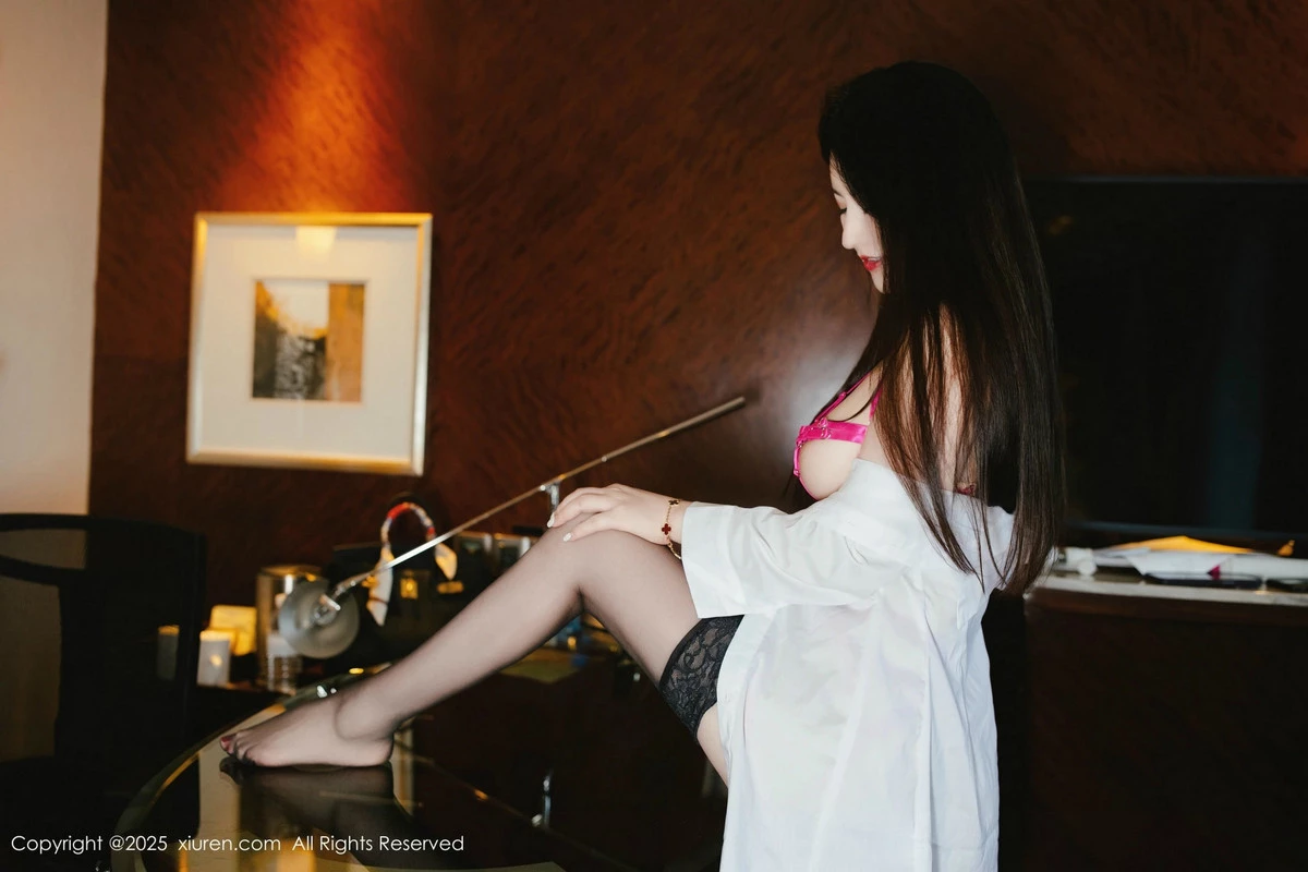 秀人集.com_[XiuRen秀人网]No.9714_模特诗诗kiki性感红色情趣内衣配黑丝袜秀丰腴身材惹火诱惑写真72P