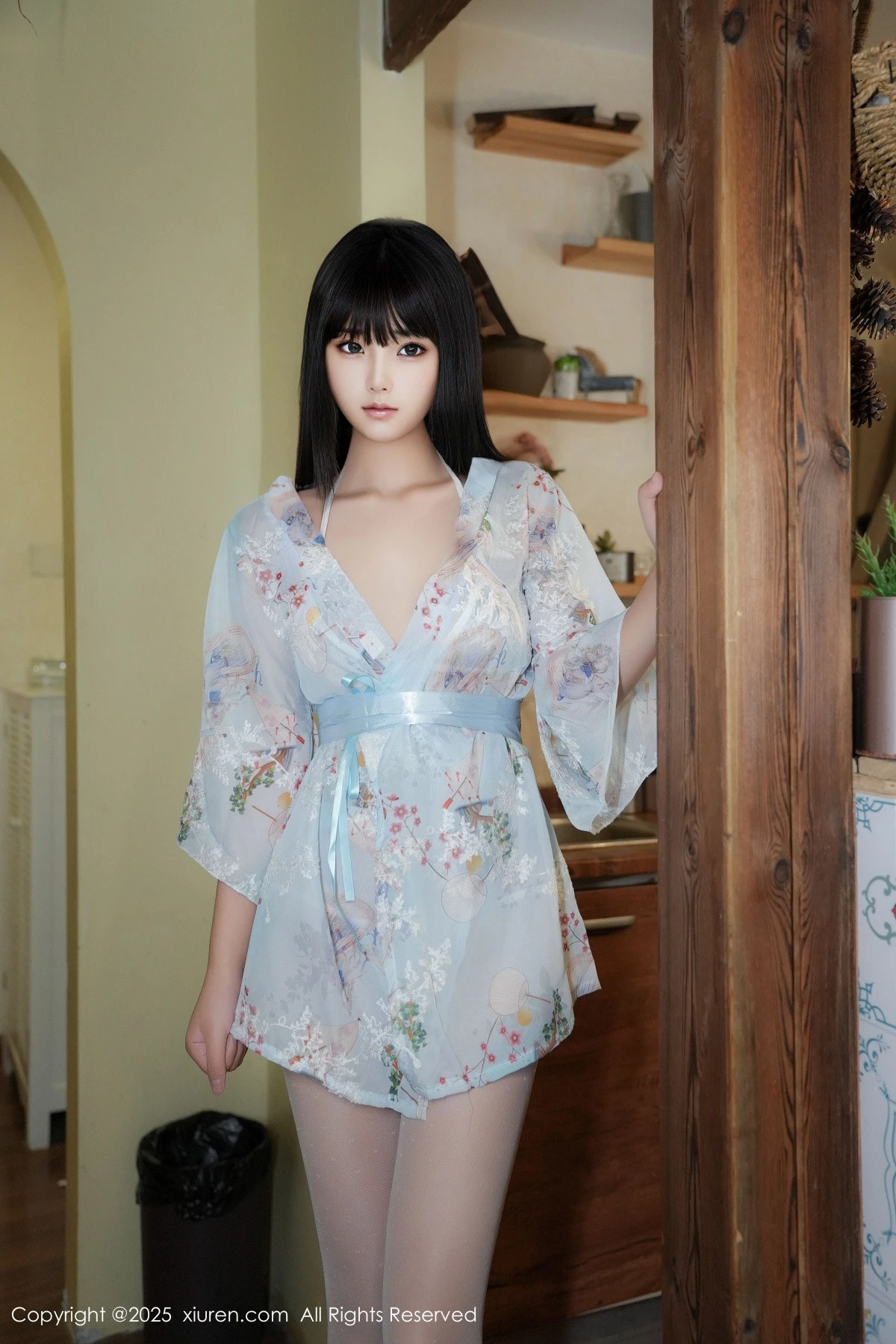 秀人集.com_[XiuRen秀人网]No.9760_模特姚若兮vay性感浅绿碎花情趣裙配白丝裤袜秀曼妙身姿诱惑写真51P