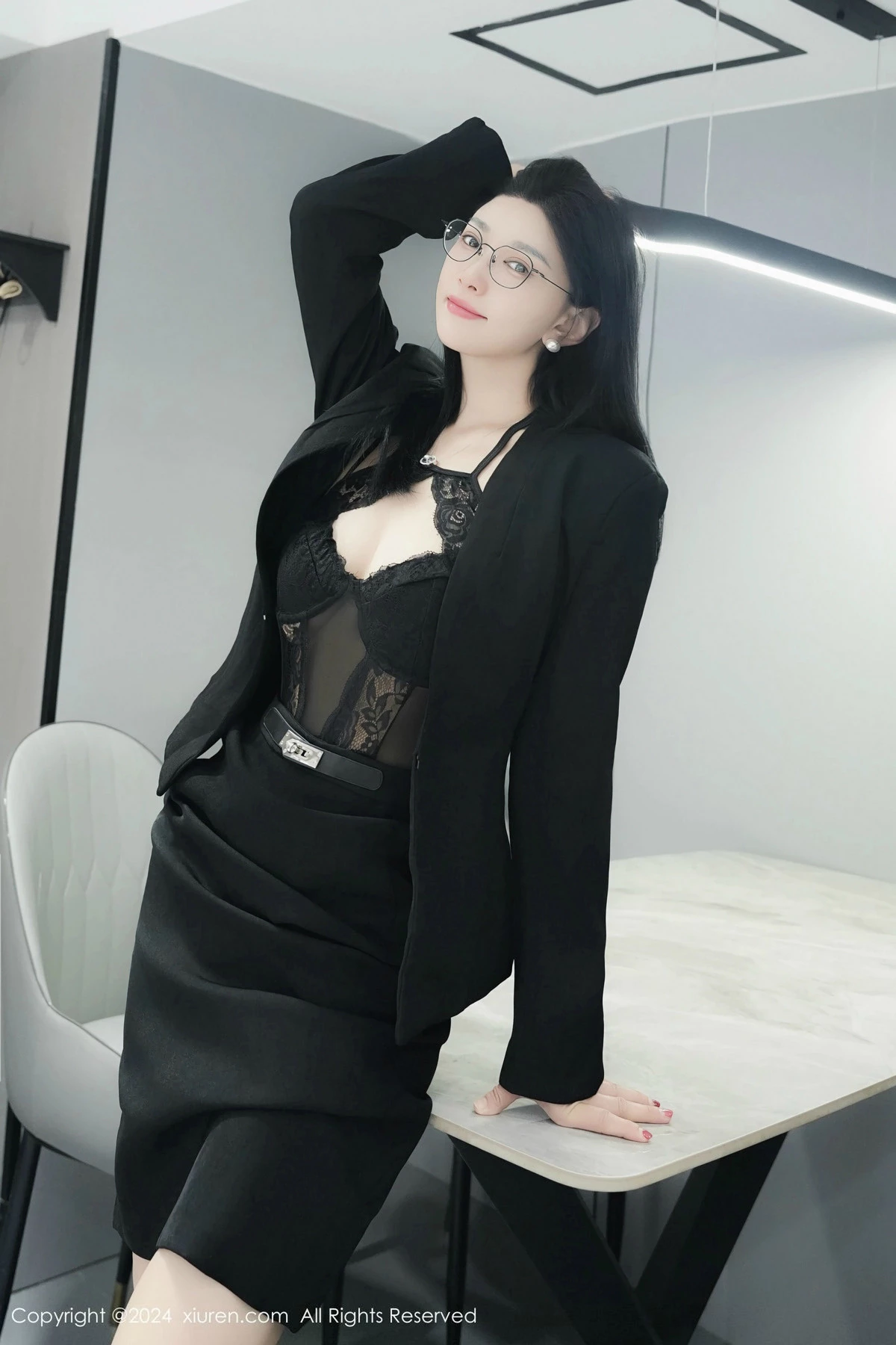 秀人集.com_[XiuRen秀人网]No.9639_模特雅茹老师性感黑色西服露黑色情趣内衣秀柔美身姿诱惑写真81P