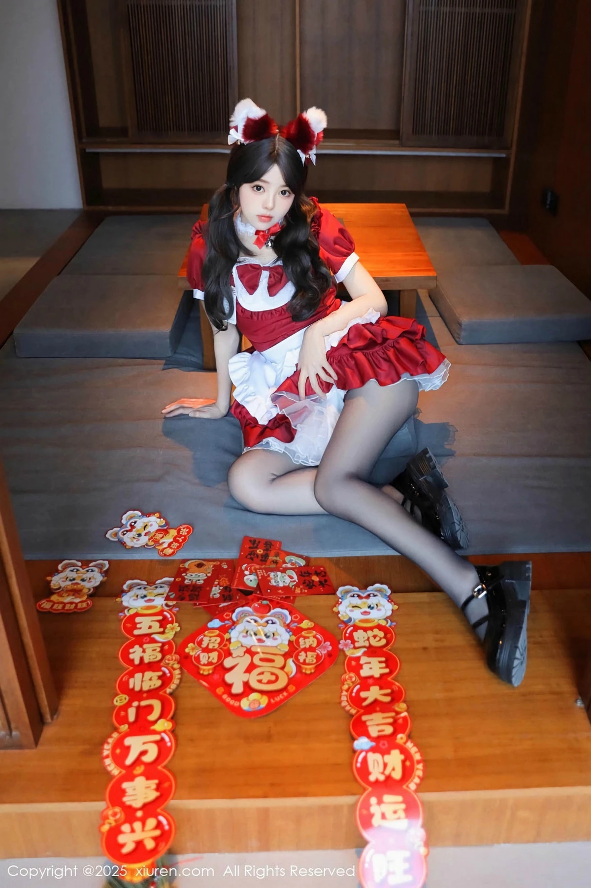 秀人集.com_[XiuRen秀人网]No.9814_模特桃妖夭红色喜庆女仆服露红色内衣配超薄黑丝秀美腿诱惑写真87P