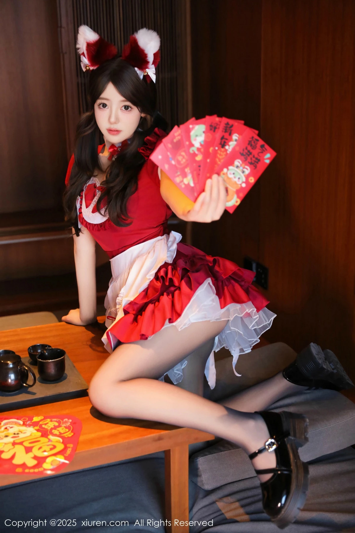 秀人集.com_[XiuRen秀人网]No.9814_模特桃妖夭红色喜庆女仆服露红色内衣配超薄黑丝秀美腿诱惑写真87P