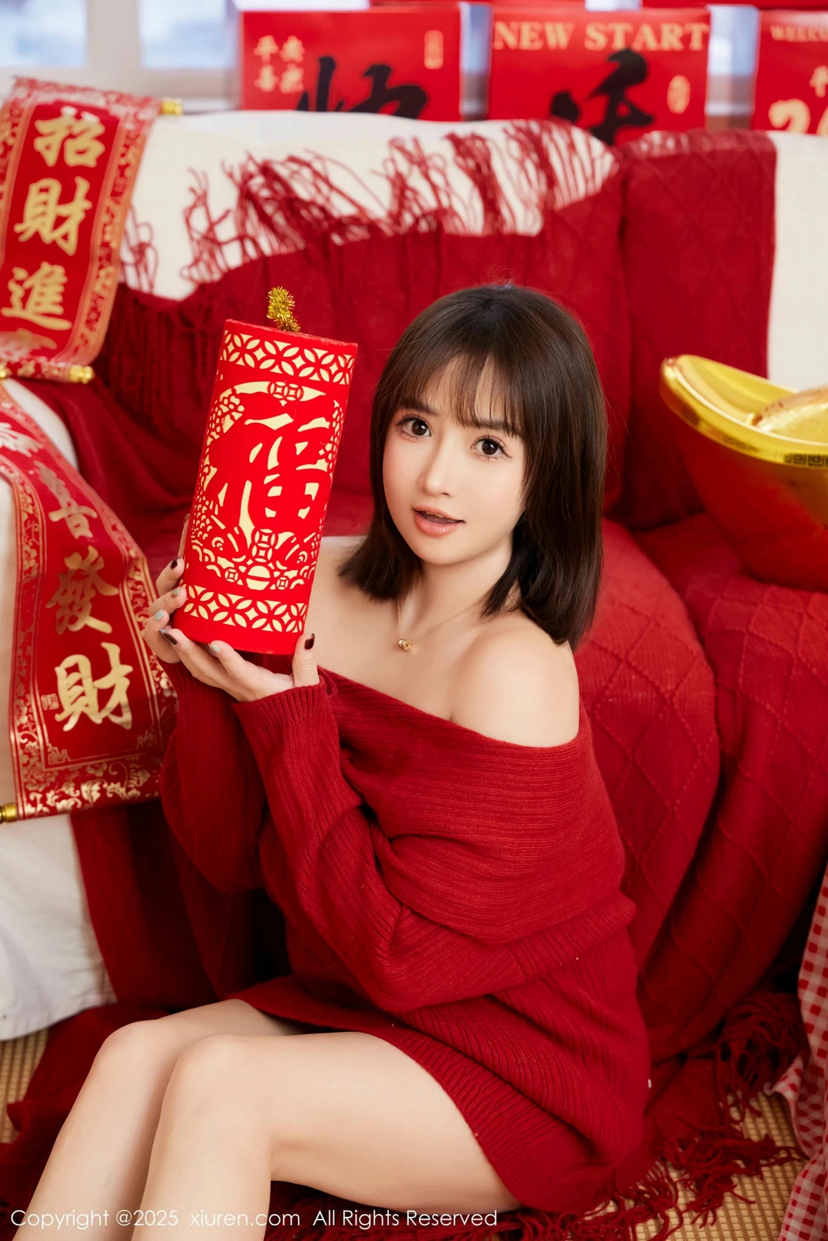 秀人集.com_[XiuRen秀人网]No.9818_模特养乐多Doll新年主题性感喜庆红色内衣秀完美身材诱惑写真66P