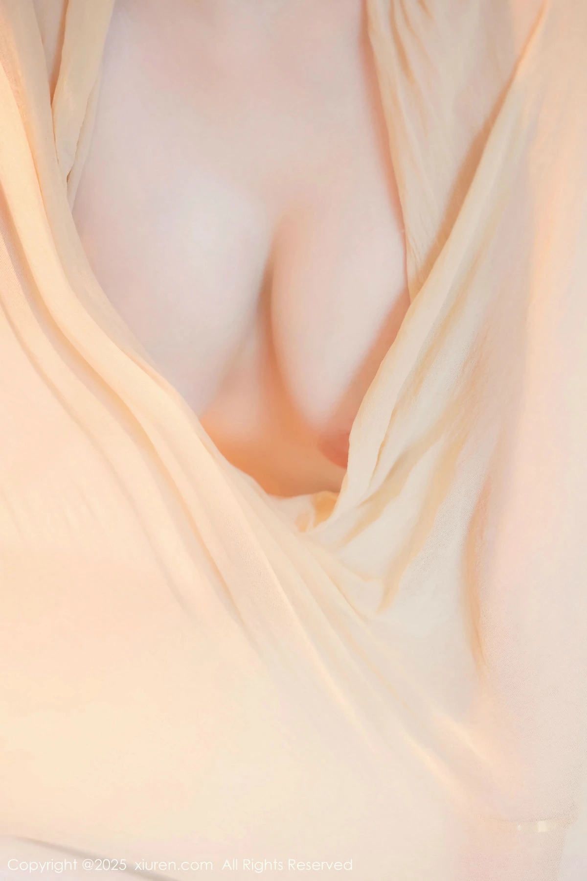 秀人集.com_[XiuRen秀人网]No.9825_新人模特余安安性感超薄原色丝袜连体衣秀凹凸身材惹火诱惑写真83P