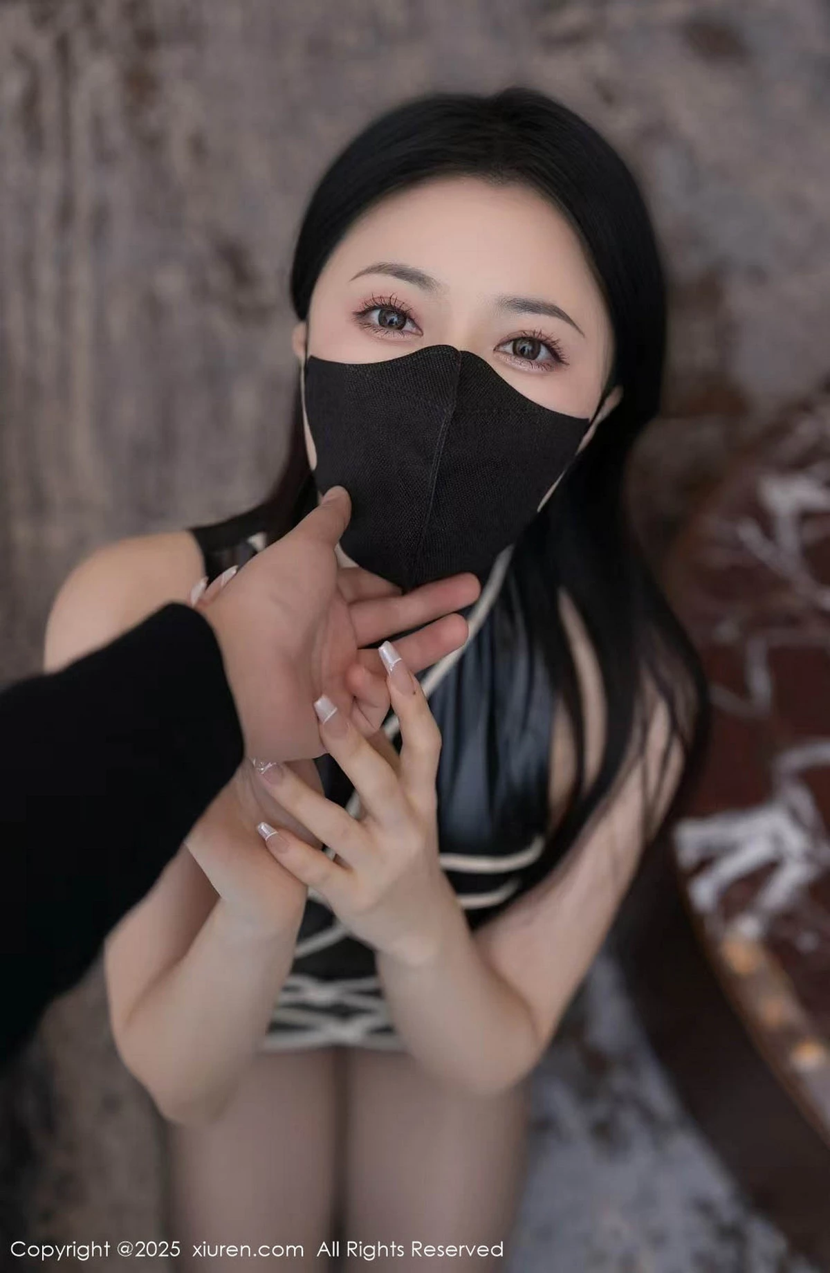 秀人集.com_[XiuRen秀人网]No.9835_模特鱼子酱Fish性感黑色皮质服饰配超薄黑丝秀曼妙身材诱惑写真80P