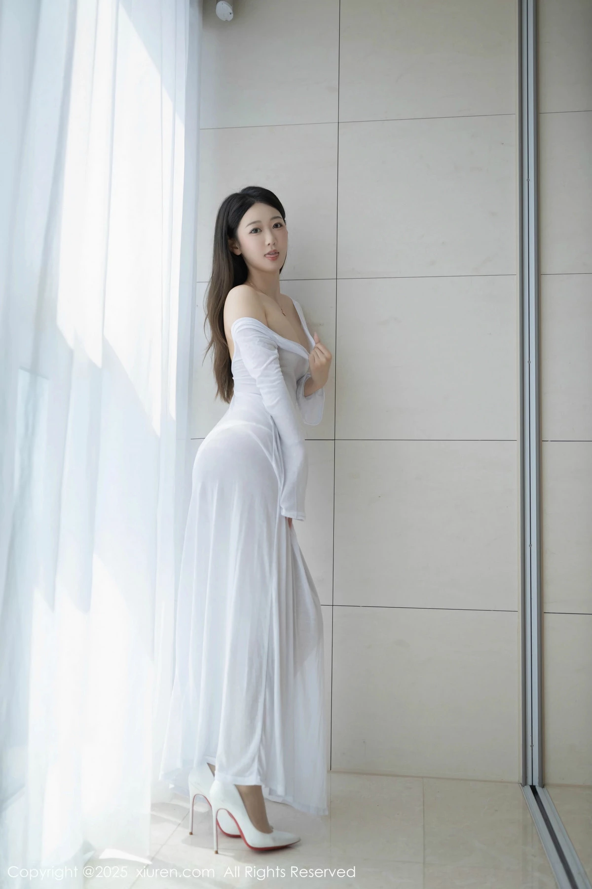 秀人集.com_[XiuRen秀人网]No.9840_模特唐安琪性感白色连衣长裙配开档肉丝秀曼妙身姿撩人诱惑写真84P
