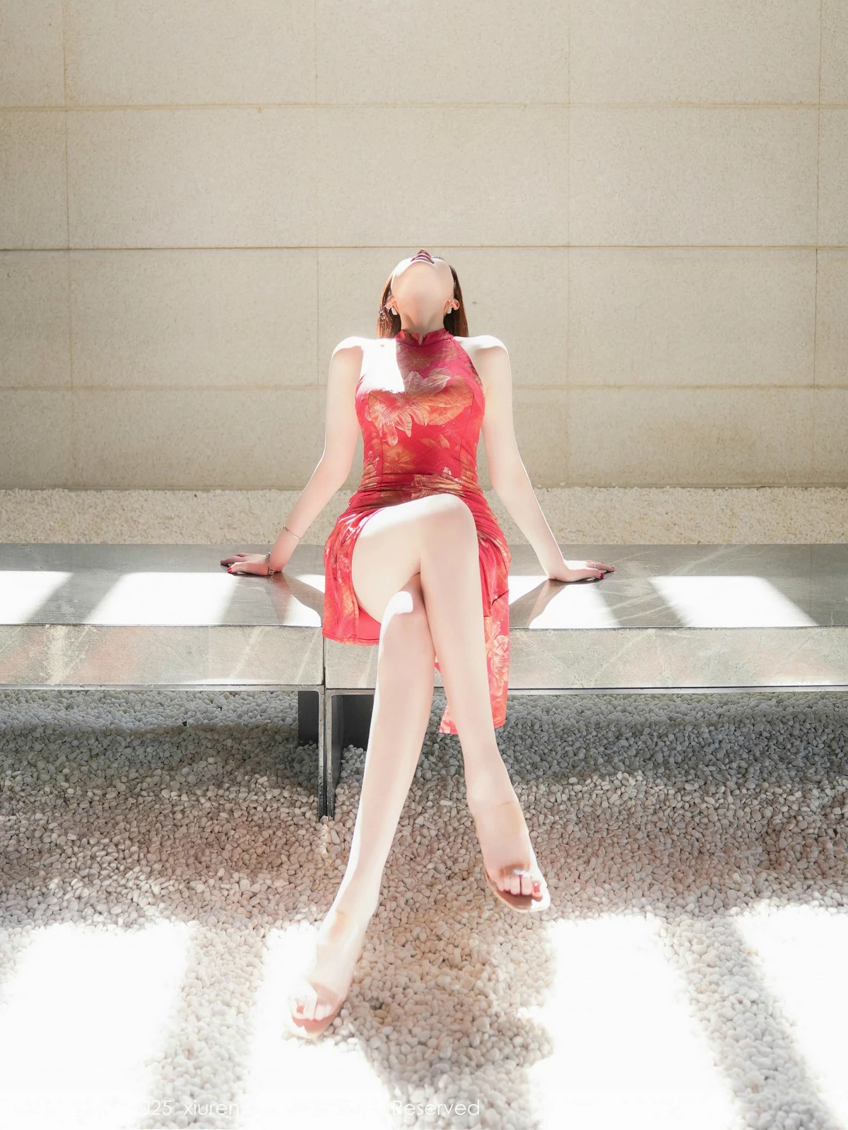 秀人集.com_[XiuRen秀人网]No.9837_女神Carol周妍希性感红色旗袍服饰配超薄肉丝秀丰满身材诱惑写真77P