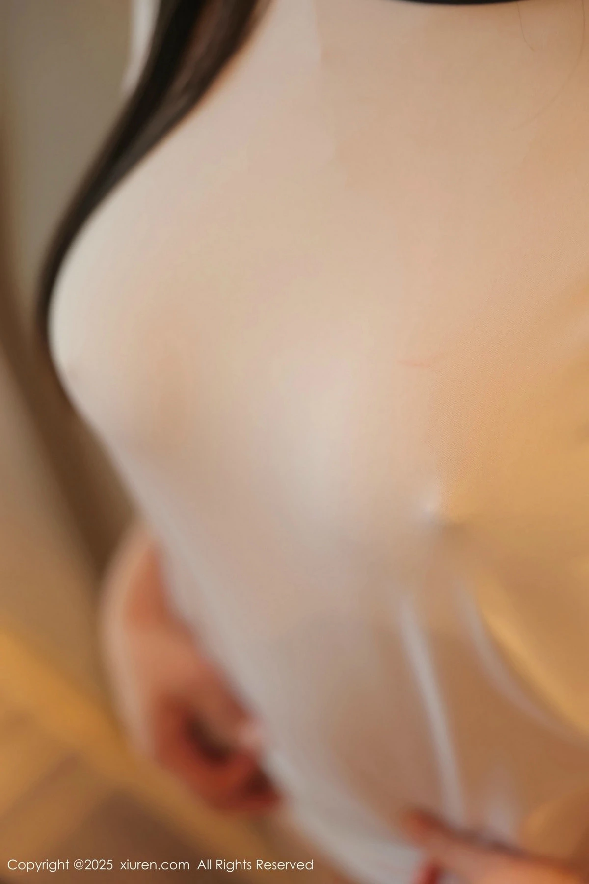 秀人集.com_[XiuRen秀人网]No.9766_模特爱酱里浴室场景性感白色T配白丝袜半脱秀惹火身材诱惑写真81P