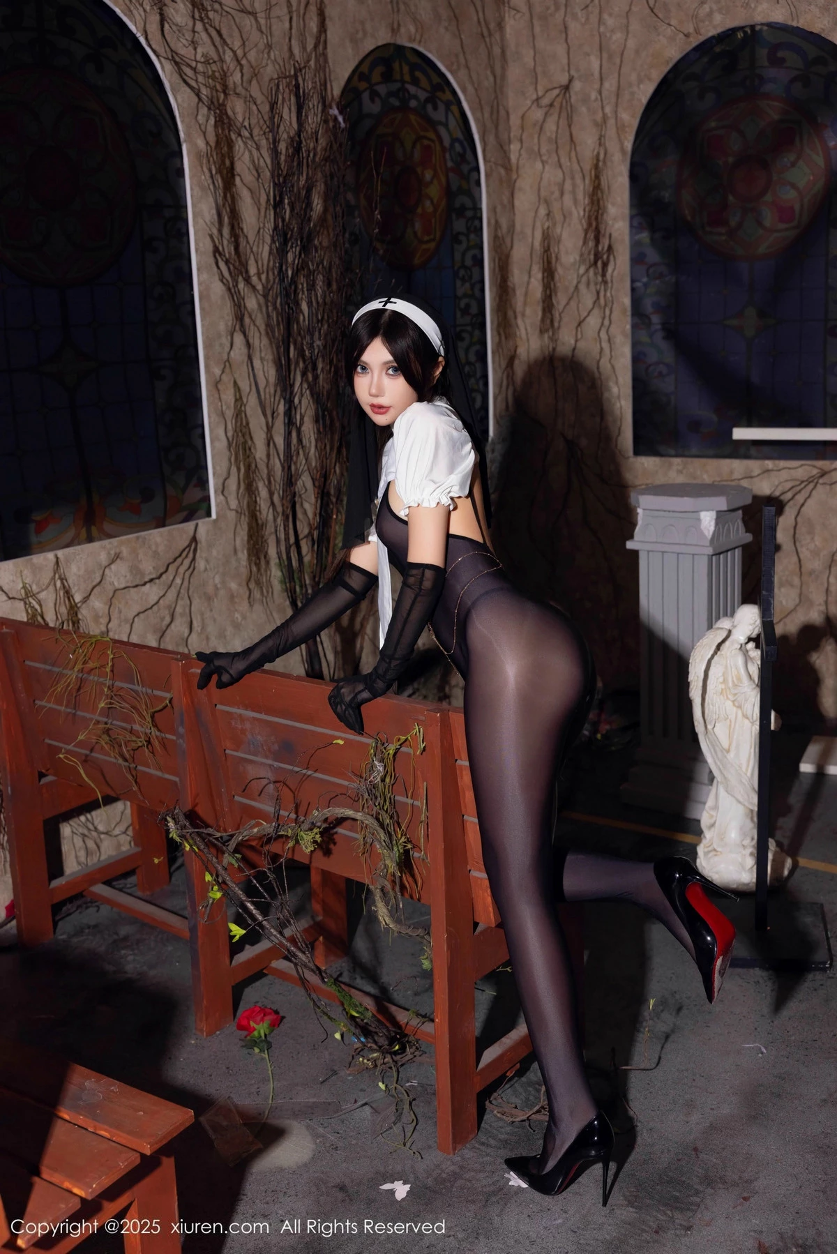 秀人集.com_[XiuRen秀人网]No.9774_女神绮里嘉ula性感修女服饰配超薄连体黑丝秀完美身材诱惑写真79P