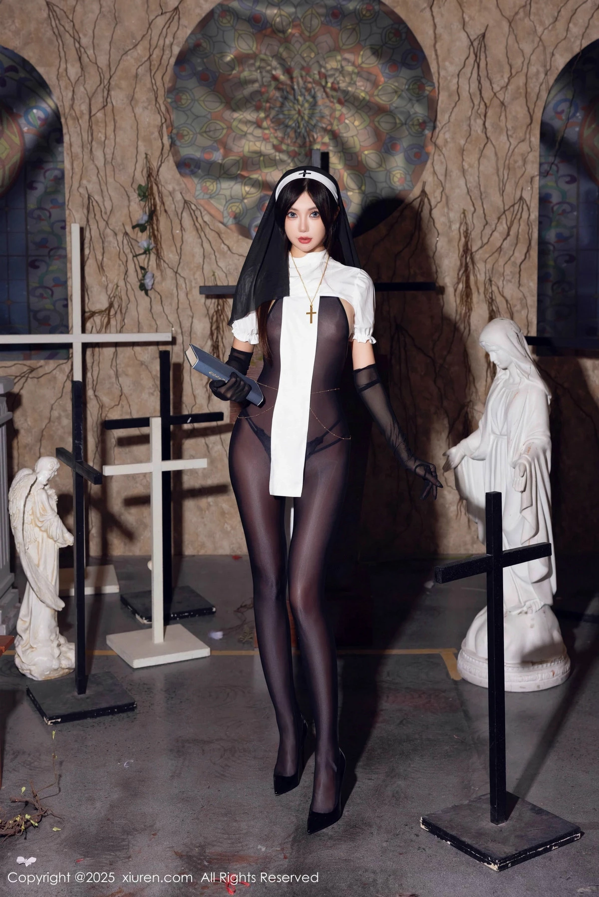 秀人集.com_[XiuRen秀人网]No.9774_女神绮里嘉ula性感修女服饰配超薄连体黑丝秀完美身材诱惑写真79P