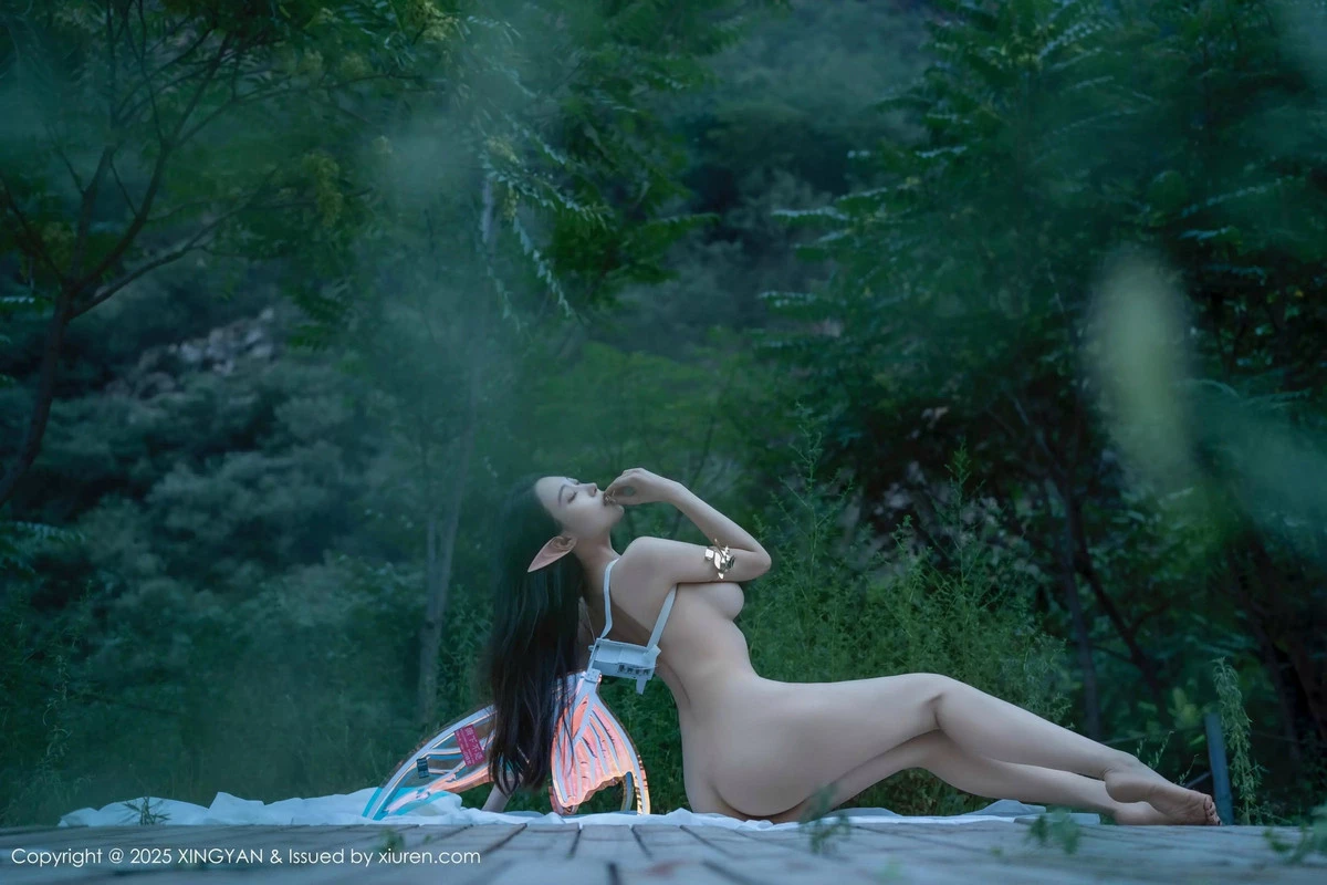 秀人集.com_[XINGYAN星颜社]VOL.314_模特清妙精灵装扮性感白色连衣长裙秀翘臀美腿惹火诱惑写真60P