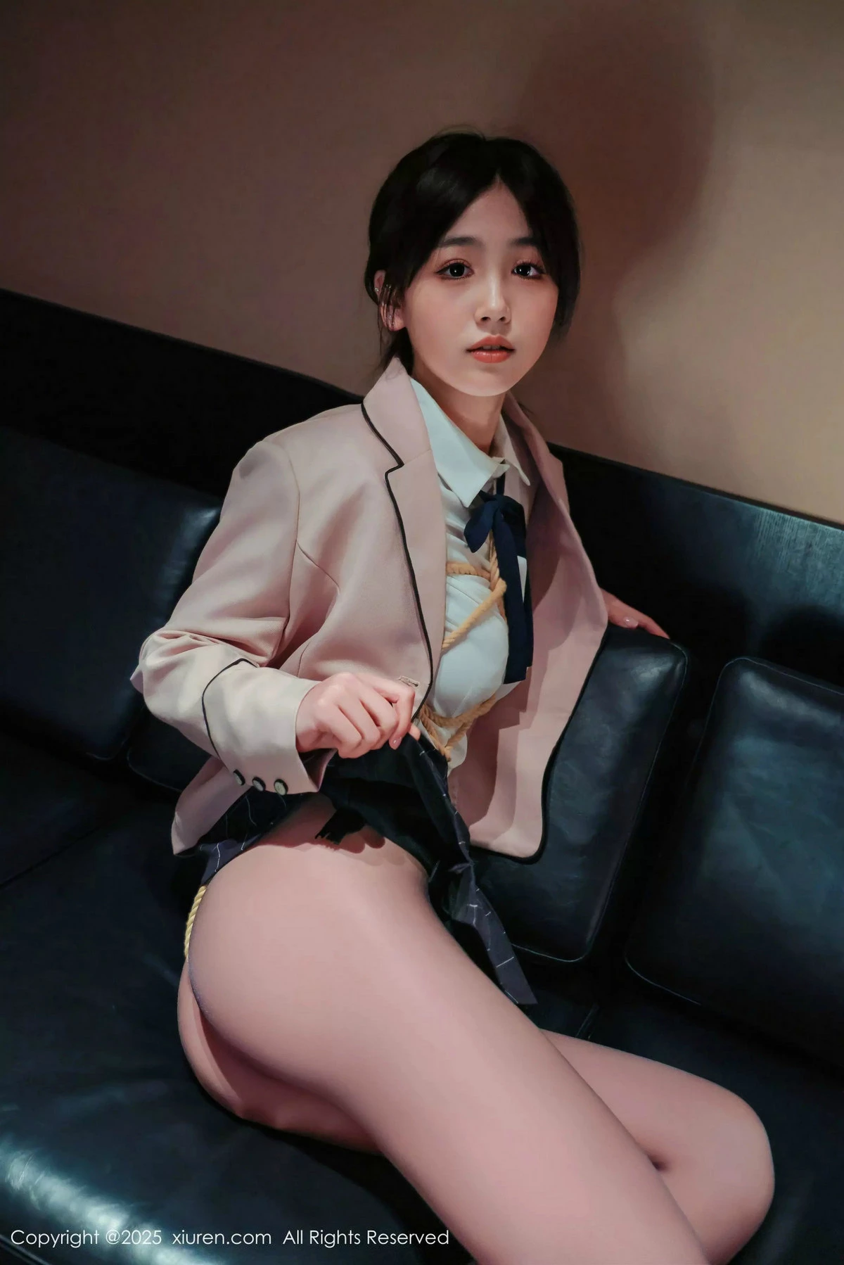 秀人集.com_[XiuRen秀人网]No.9949_模特奶芙乔乔捆绑主题性感JK制服配超薄黑丝秀凹凸身材诱惑写真72P