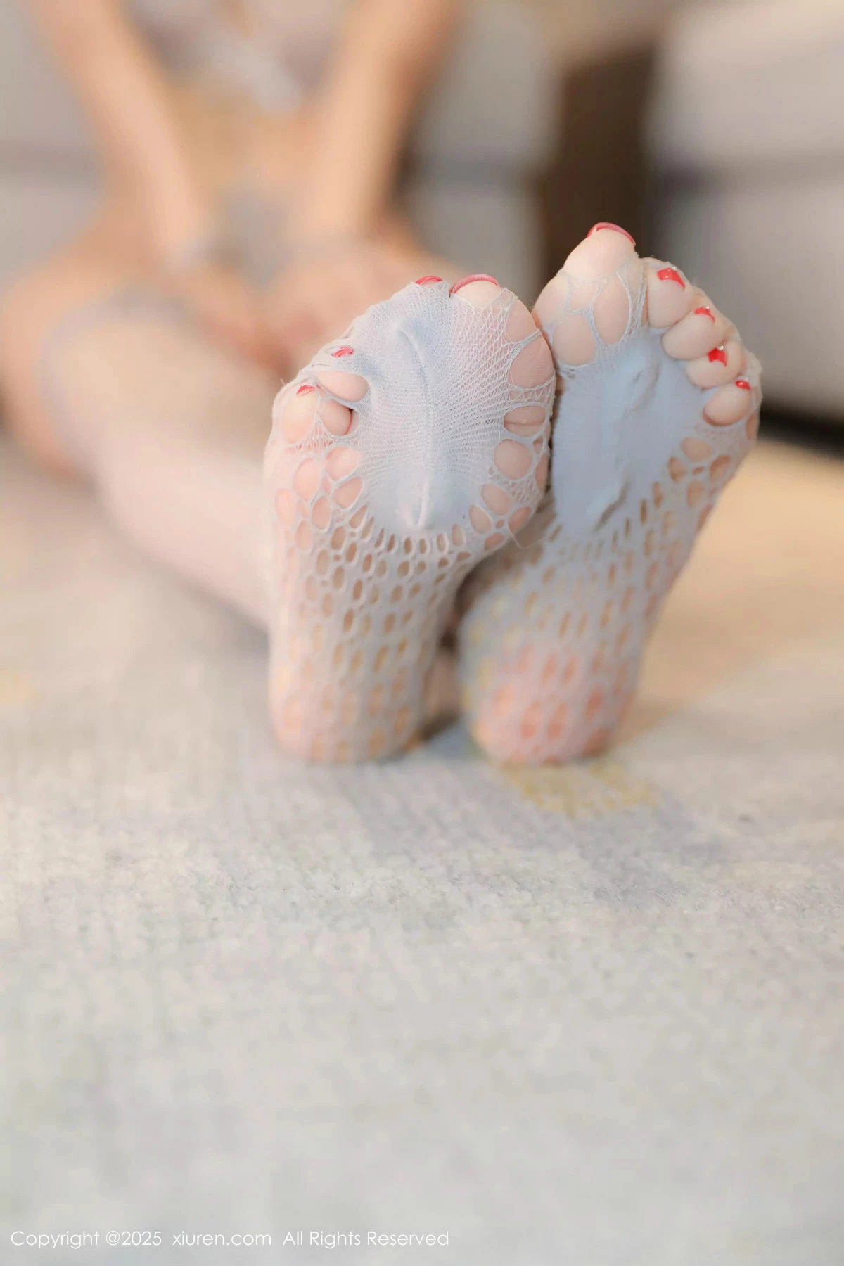 秀人集.com_[XiuRen秀人网]No.9952_模特Candy糖糖性感灰色情趣内衣配灰丝网袜秀丰腴身姿诱惑写真87P