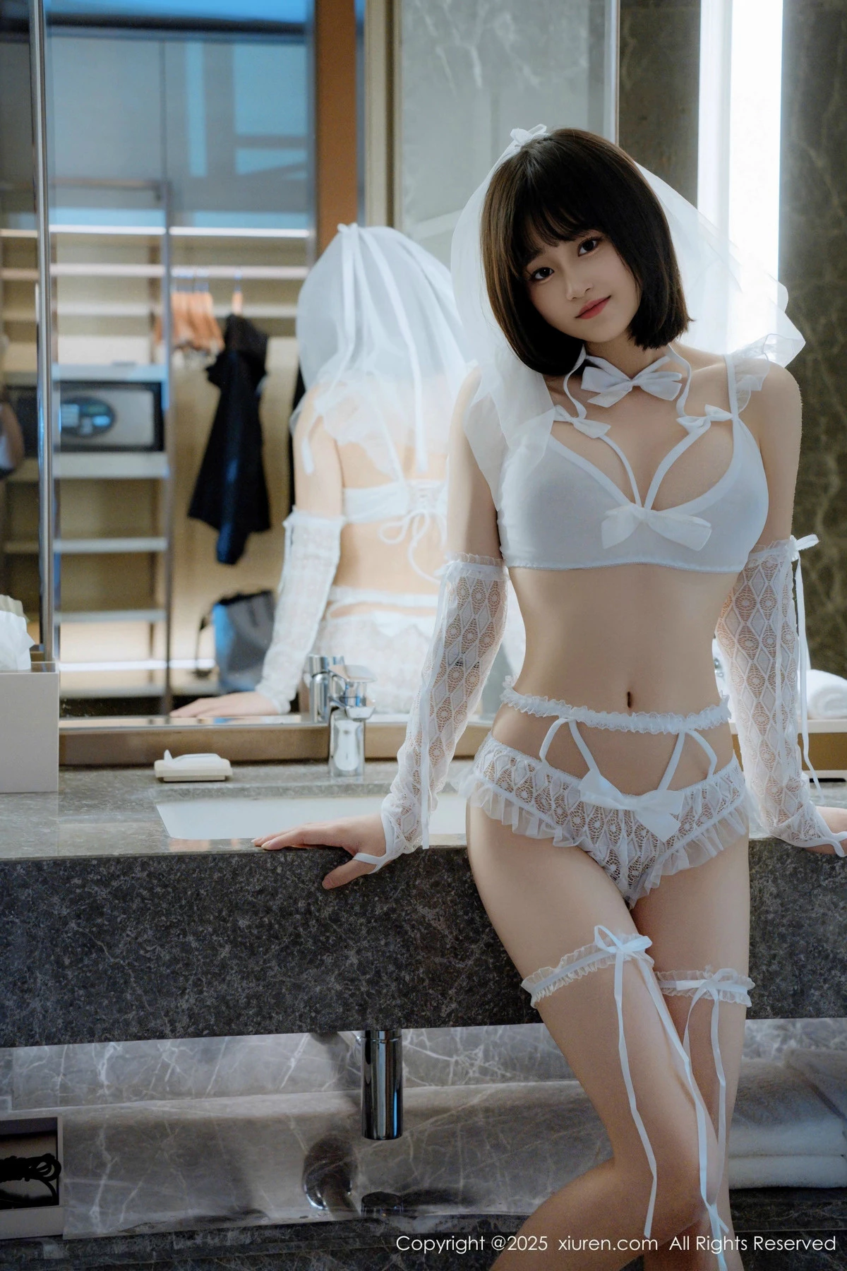 秀人集.com_[XiuRen秀人网]No.9972_模特涵涵Luna浴室性感白色婚纱+白色浴袍秀凹凸身材完美诱惑写真74P