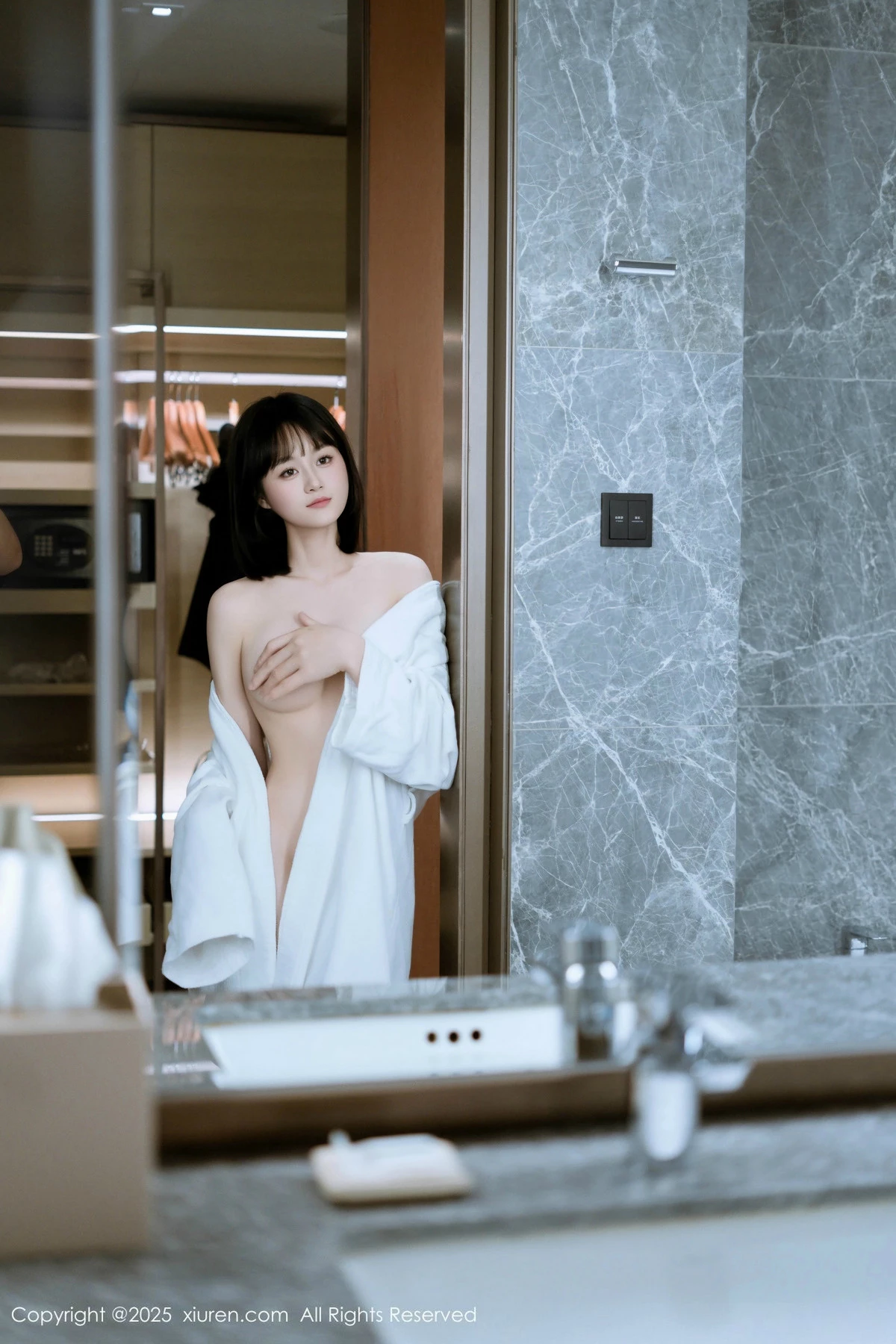 秀人集.com_[XiuRen秀人网]No.9972_模特涵涵Luna浴室性感白色婚纱+白色浴袍秀凹凸身材完美诱惑写真74P