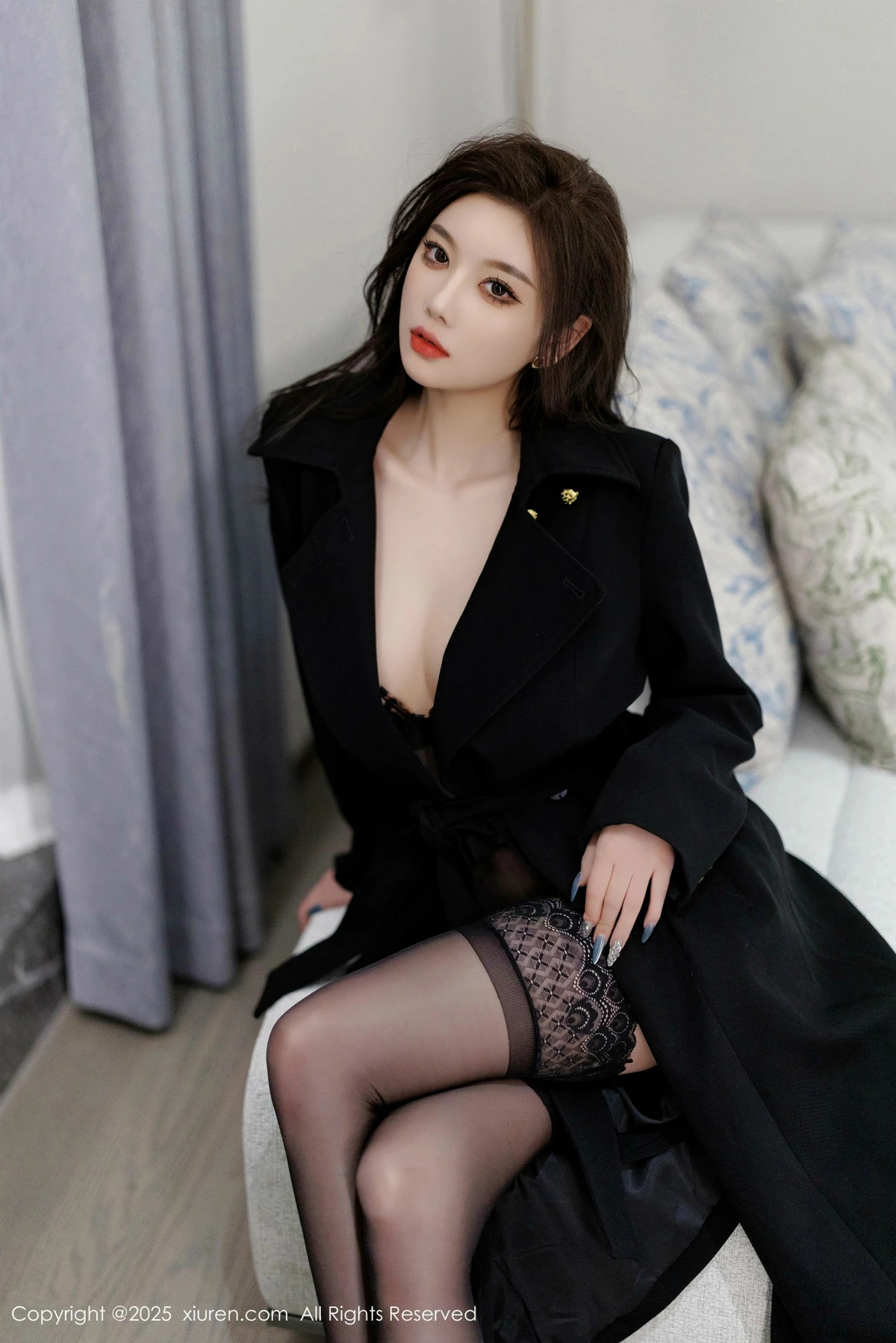 秀人集.com_[XiuRen秀人网]No.9984_女神杨晨晨Yome性感黑色情趣内衣配黑丝袜秀丰腴身材诱惑写真90P