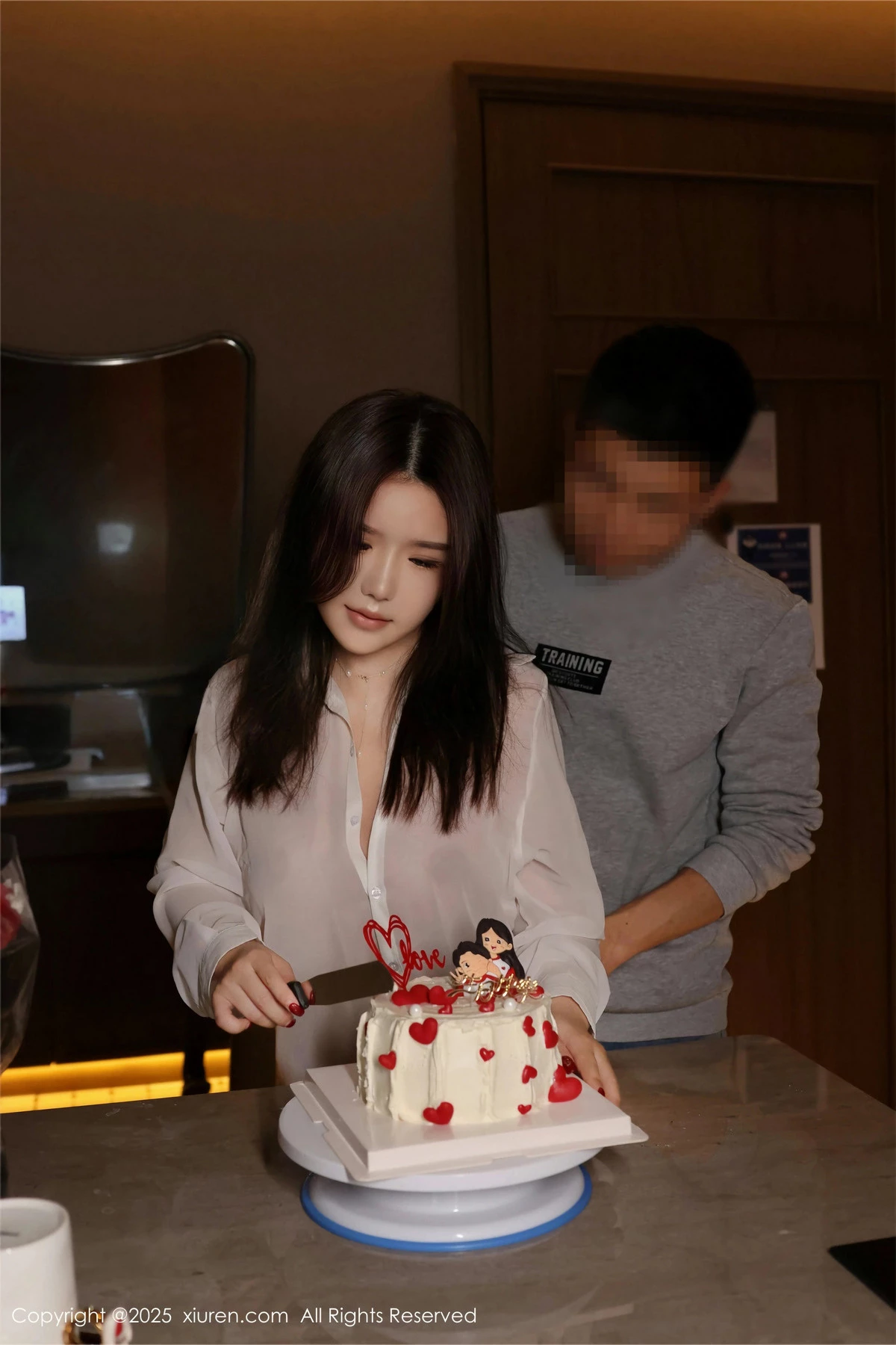 秀人集.com_[XiuRen秀人网]No.9983_模特小薯条nienie纪念日主题性感白衬衫配超薄黑丝秀美腿诱惑写真106P