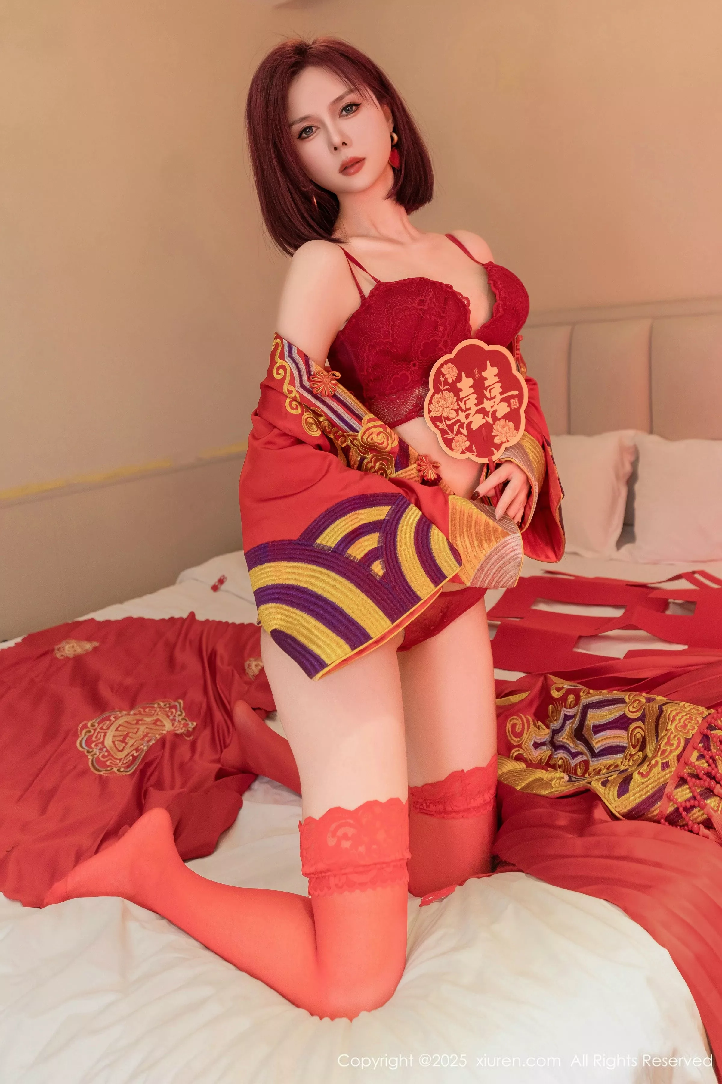 秀人集.com_[XiuRen秀人网]No.9995_模特白芷yy新婚主题性感红色蕾丝内衣配红丝袜秀曼妙身姿诱惑写真90P