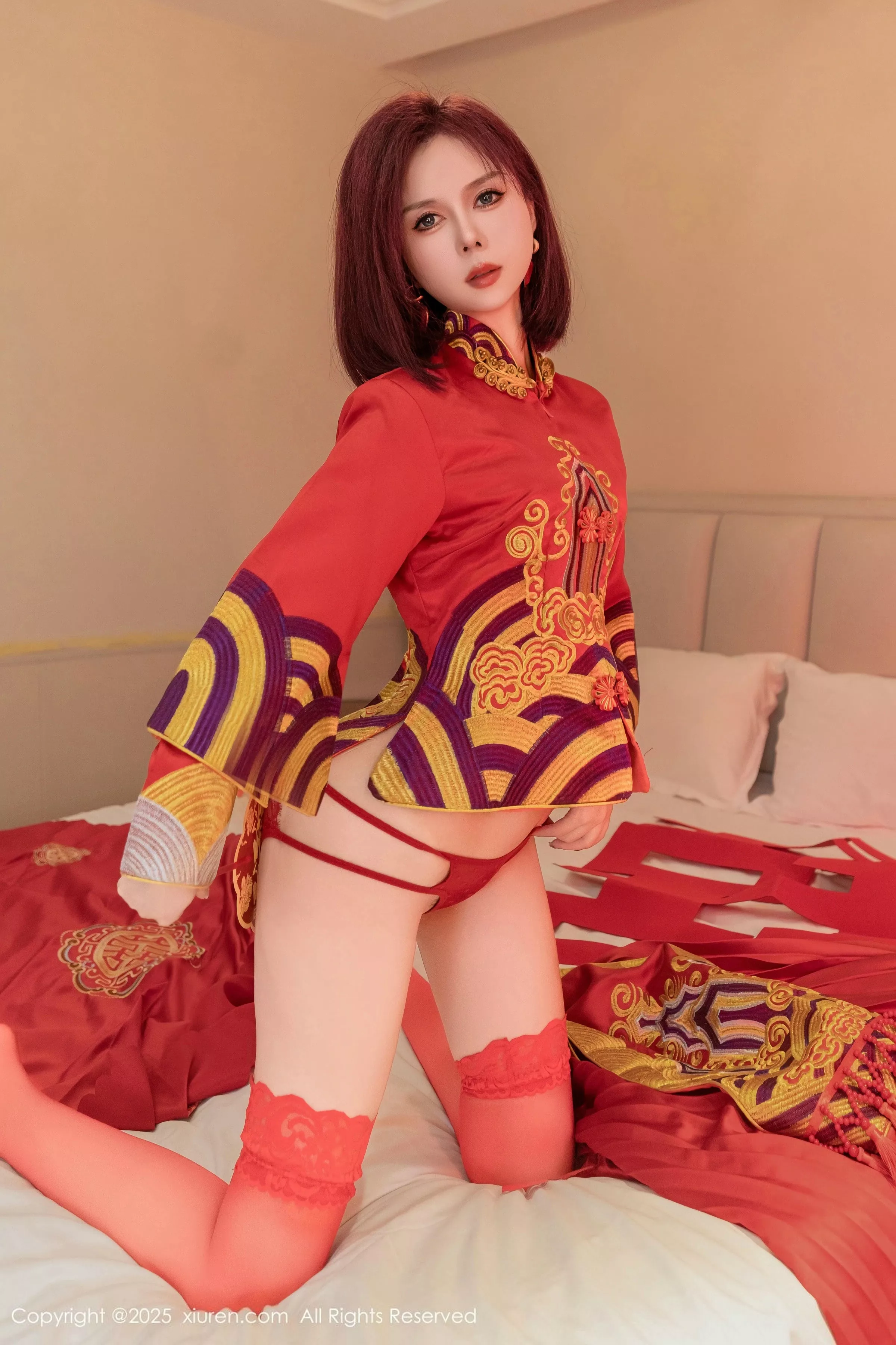 秀人集.com_[XiuRen秀人网]No.9995_模特白芷yy新婚主题性感红色蕾丝内衣配红丝袜秀曼妙身姿诱惑写真90P