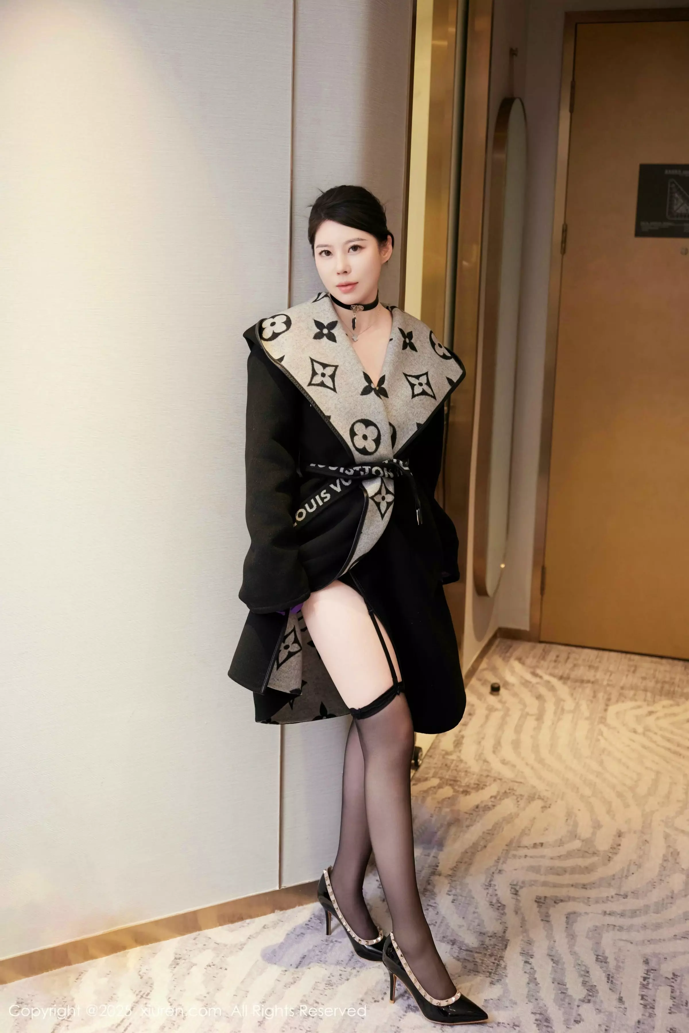 秀人集.com_[XiuRen秀人网]No.10001_模特白茹雪abby性感紫色情趣内衣配黑丝吊袜秀丰腴身材诱惑写真62P