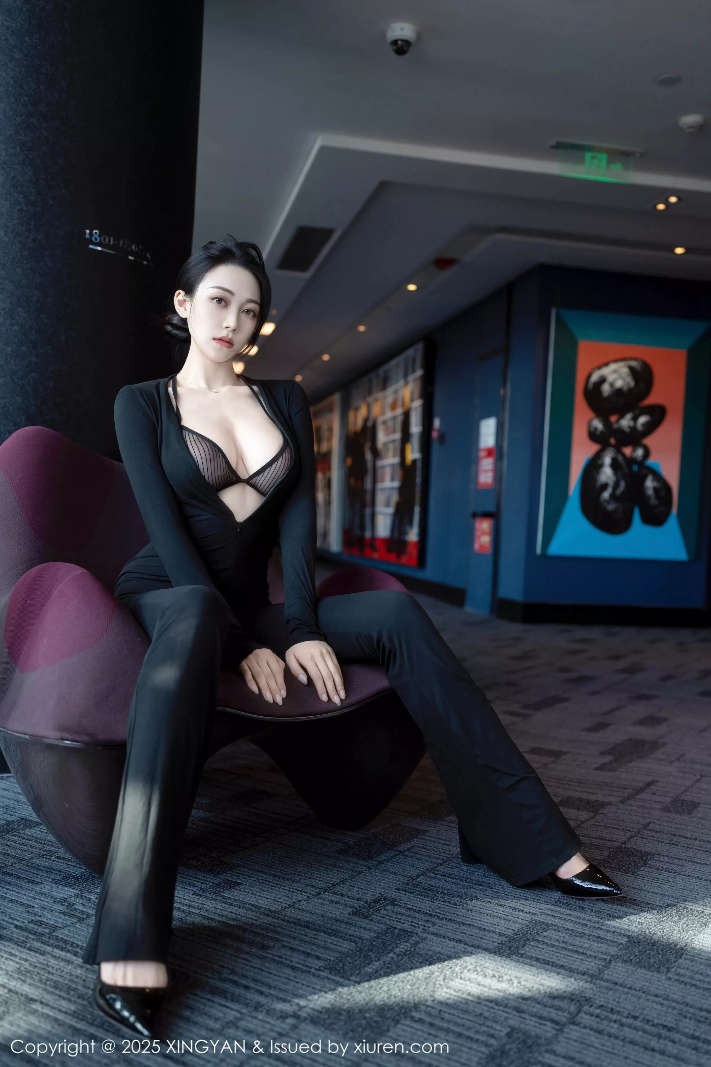 秀人集.com_[XINGYAN星颜社]VOL.322_模特清妙性感OL职业装露轻透黑色内衣秀完美身材诱惑写真81P