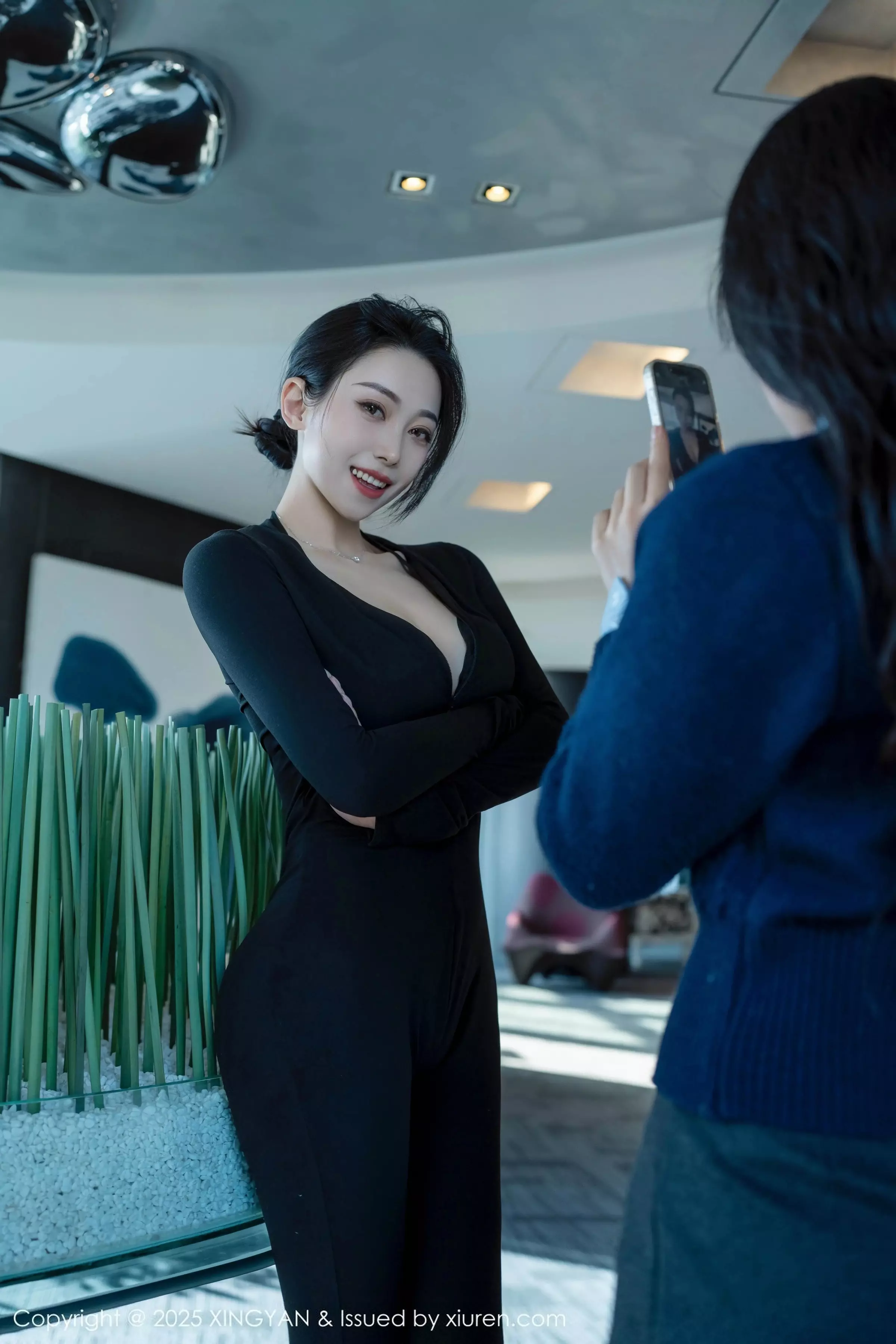 秀人集.com_[XINGYAN星颜社]VOL.322_模特清妙性感OL职业装露轻透黑色内衣秀完美身材诱惑写真81P