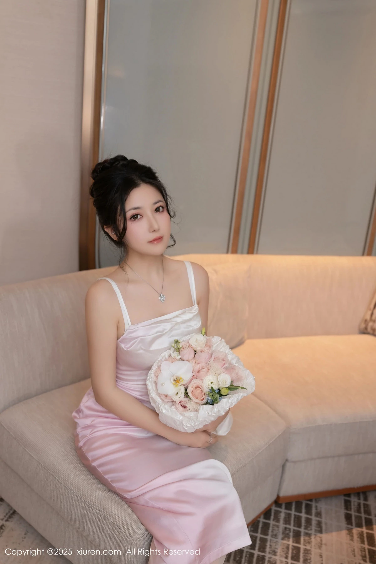 秀人集.com_[XiuRen秀人网]No.9907_模特鱼子酱Fish生日主题白色内衣配超薄肉丝秀曼妙身姿诱惑写真80P