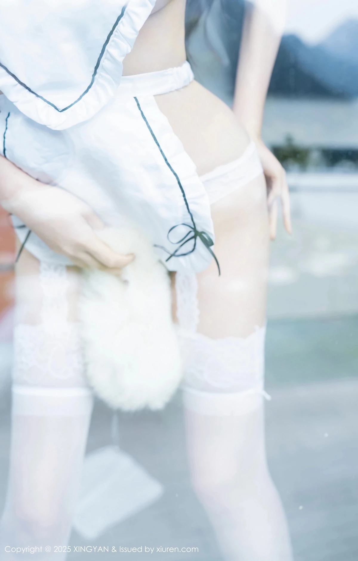 秀人集.com_[XINGYAN星颜社]VOL.310_模特袁圆性感白色情趣服饰配白丝吊袜秀惹火身材诱惑写真80P