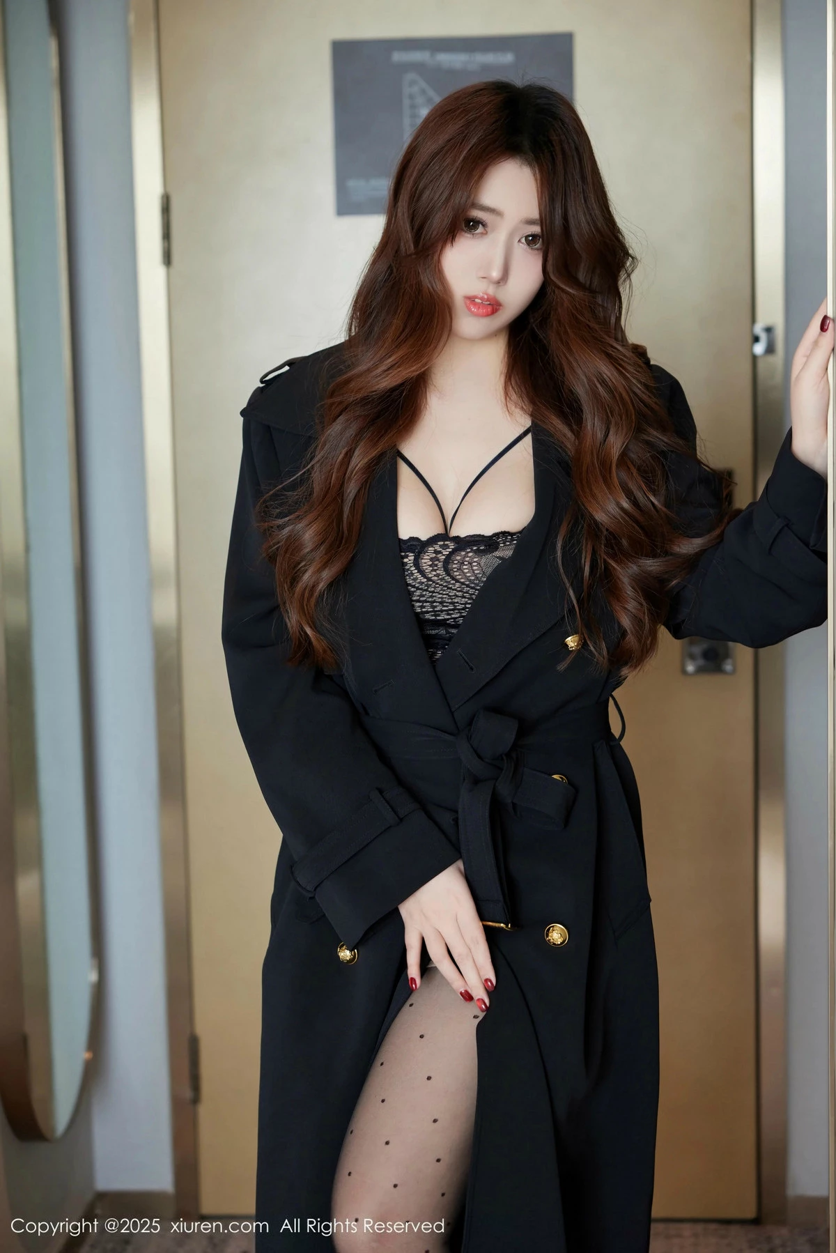 秀人集.com_[XiuRen秀人网]No.9913_模特蛋蛋宝黑色OL服饰露性感黑色情趣内衣秀丰腴身材诱惑写真71P