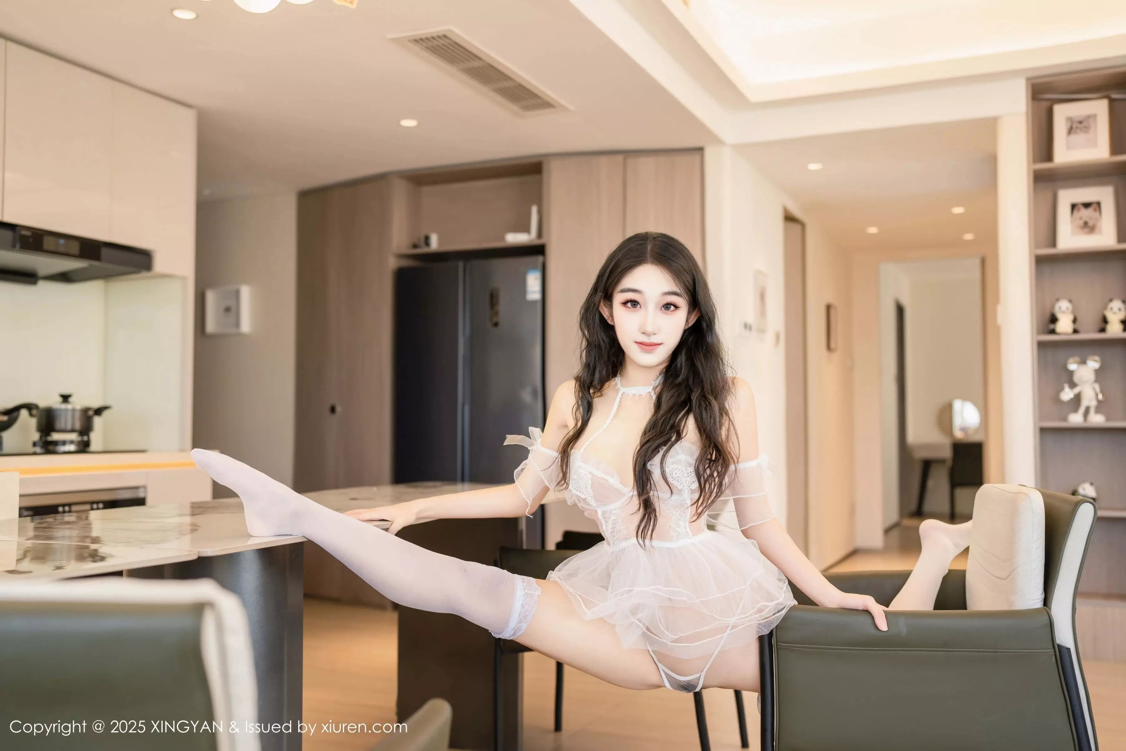 秀人集.com_[XINGYAN星颜社]VOL.330_模特星冉性感白色薄纱情趣服饰配白色丝袜秀曼妙身姿诱惑写真75P