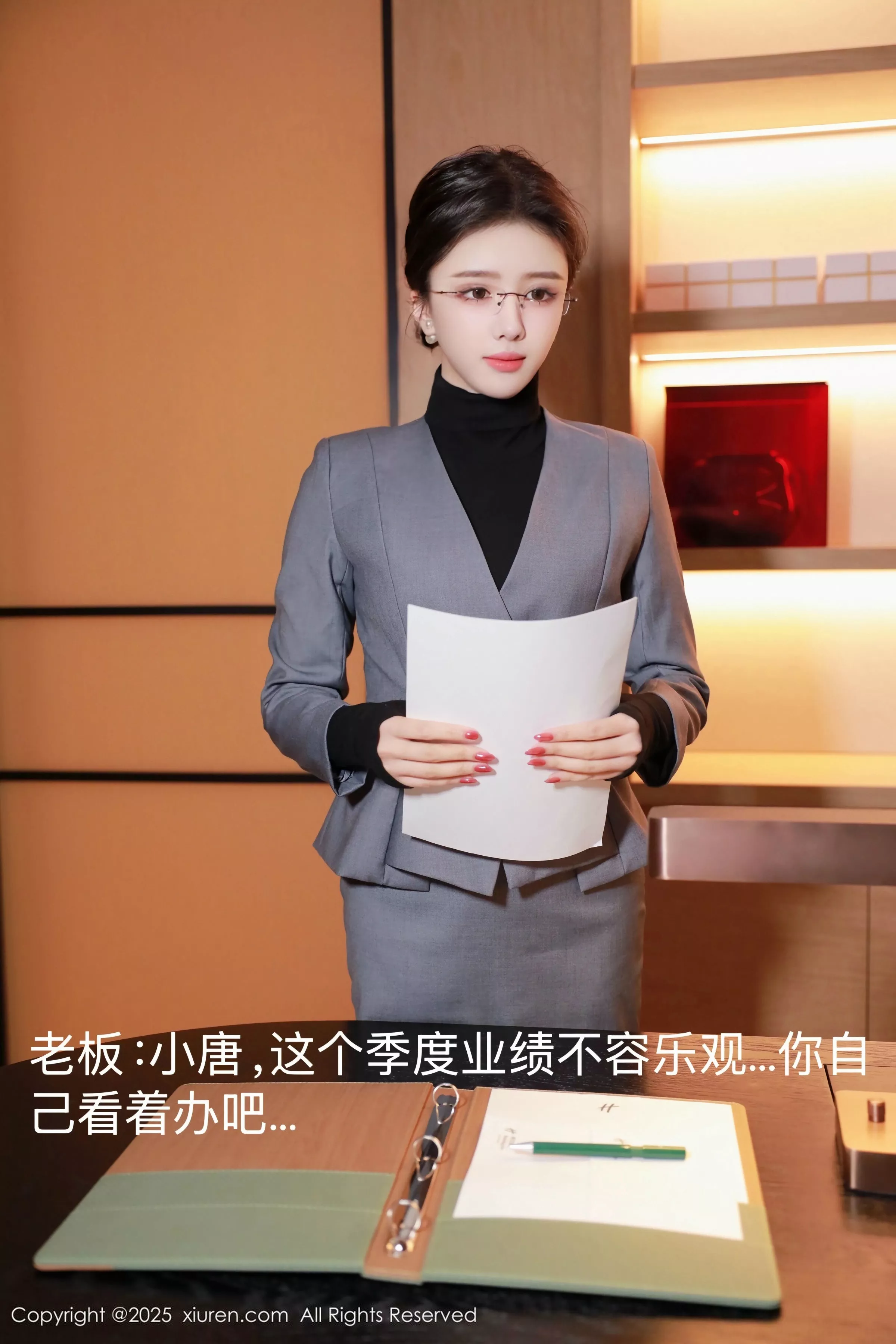 秀人集.com_[XiuRen秀人网]No.10119_模特唐翩翩性感灰色OL服饰配黑丝吊袜秀完美身材迷人诱惑写真74P