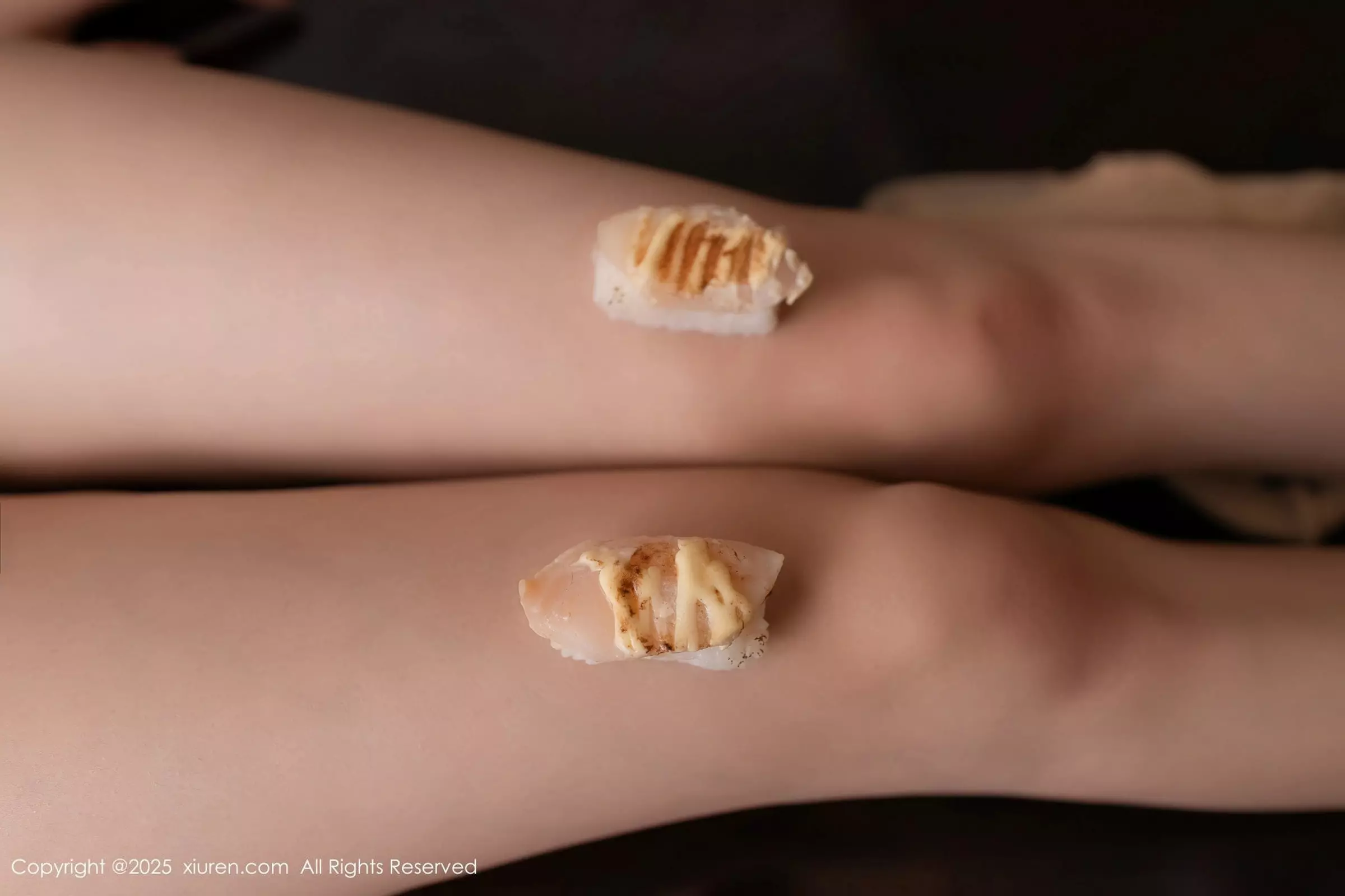 秀人集.com_[XiuRen秀人网]No.10049_模特陆萱萱性感灰色连衣短裙配超薄肉丝秀柔美身姿诱惑写真80P